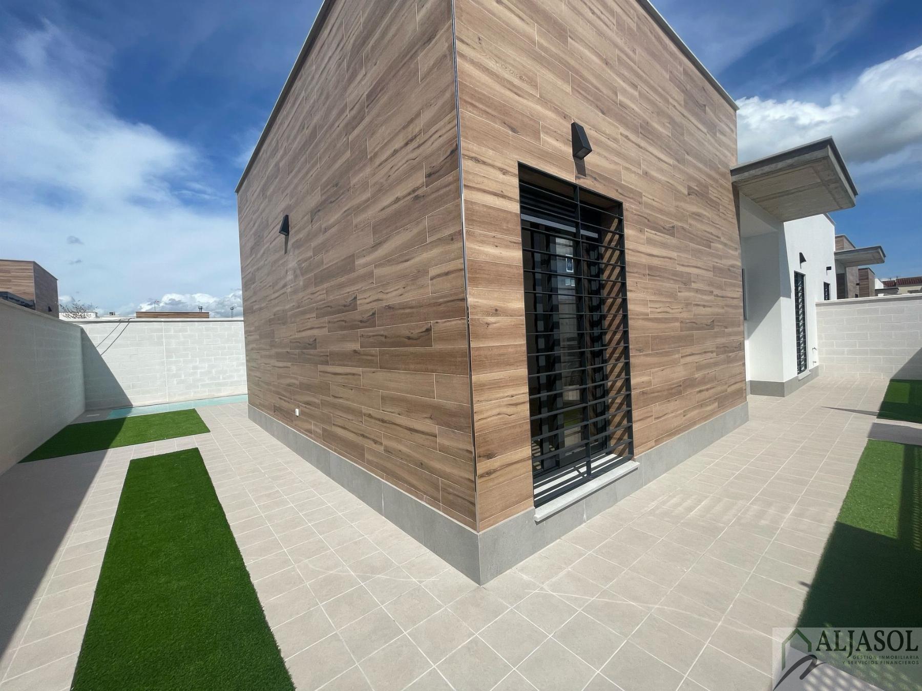 For sale of house in Espartinas