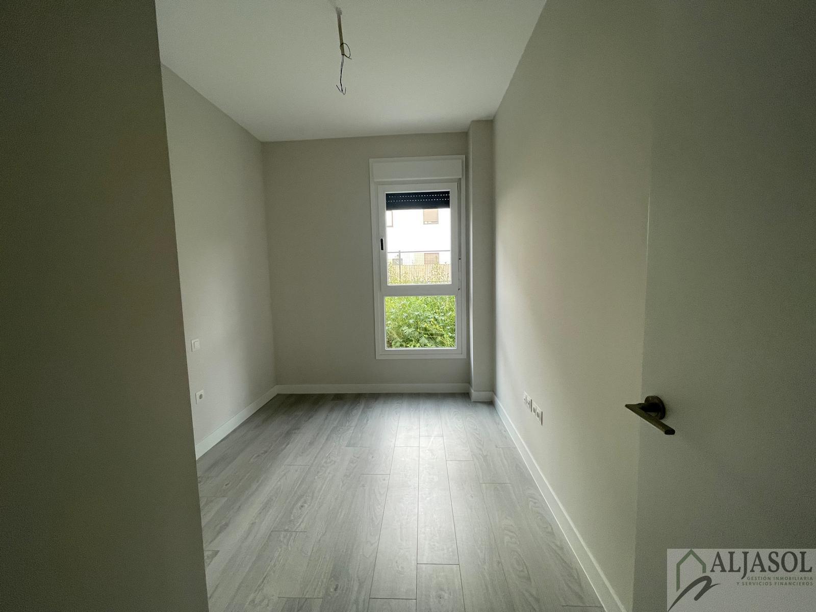 For sale of flat in San Juan de Aznalfarache