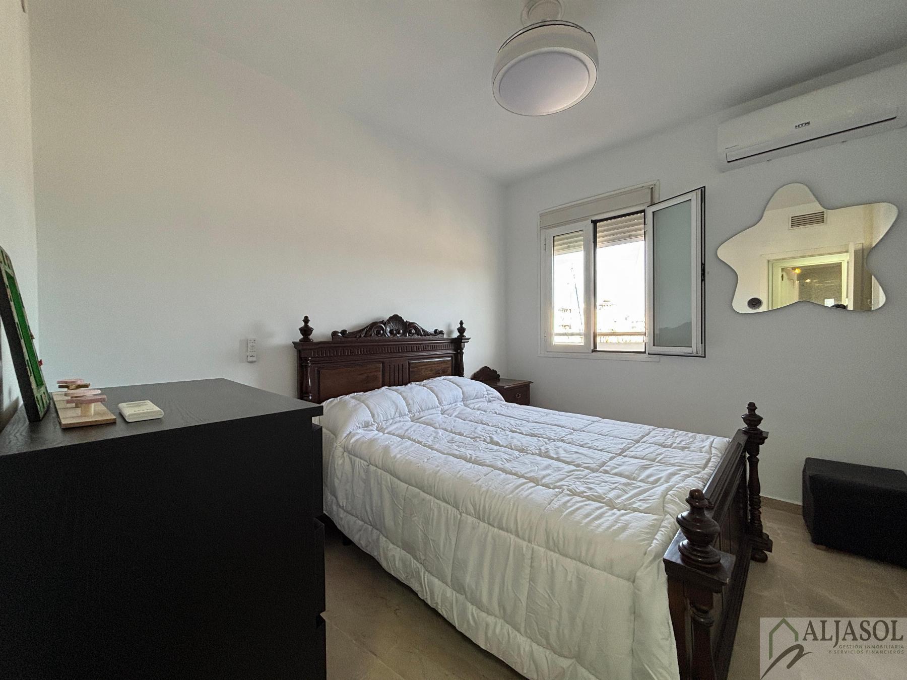For sale of flat in Gelves