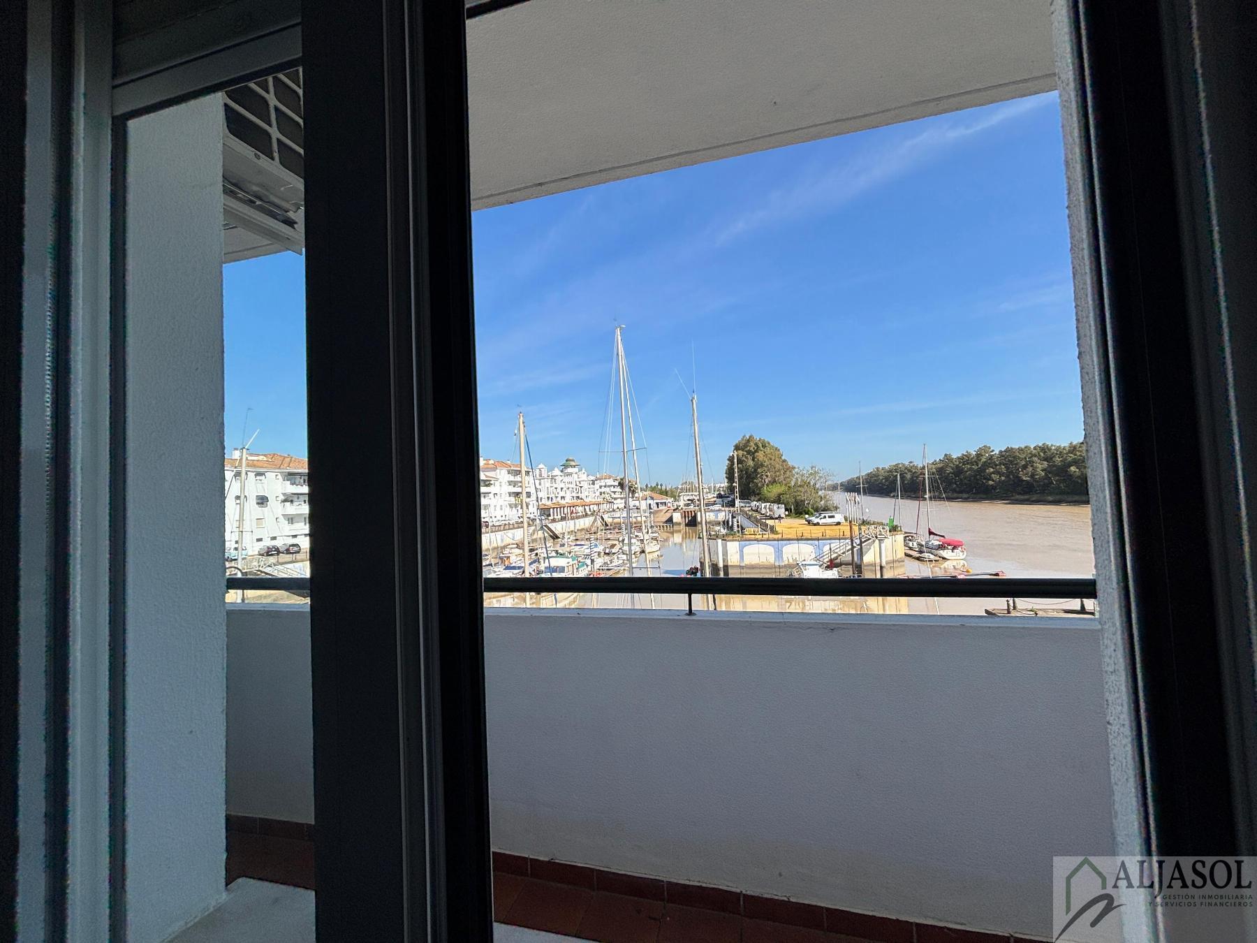 For sale of flat in Gelves