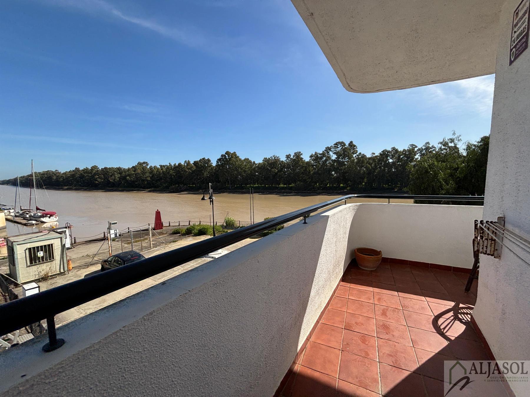 For sale of flat in Gelves