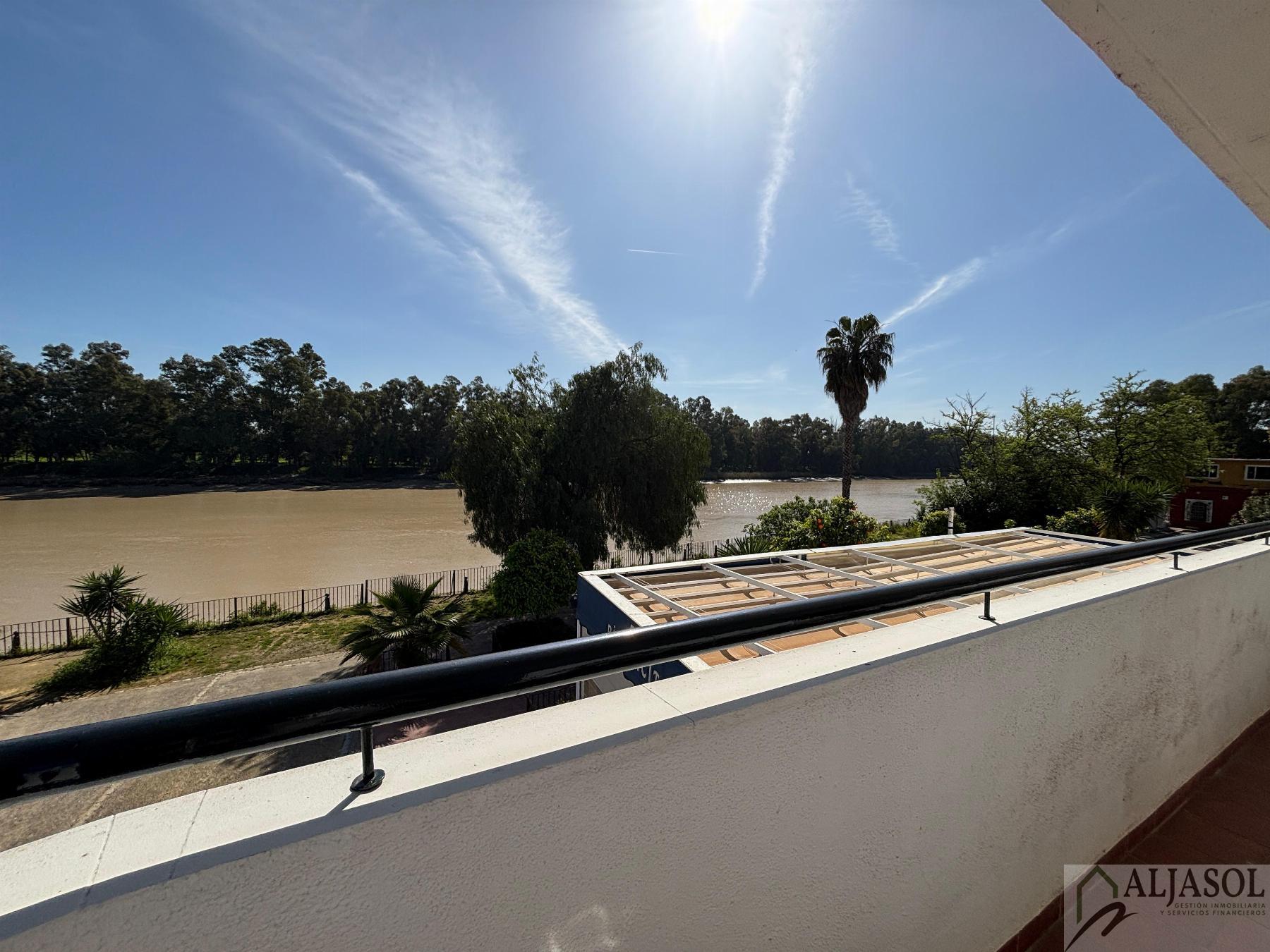 For sale of flat in Gelves