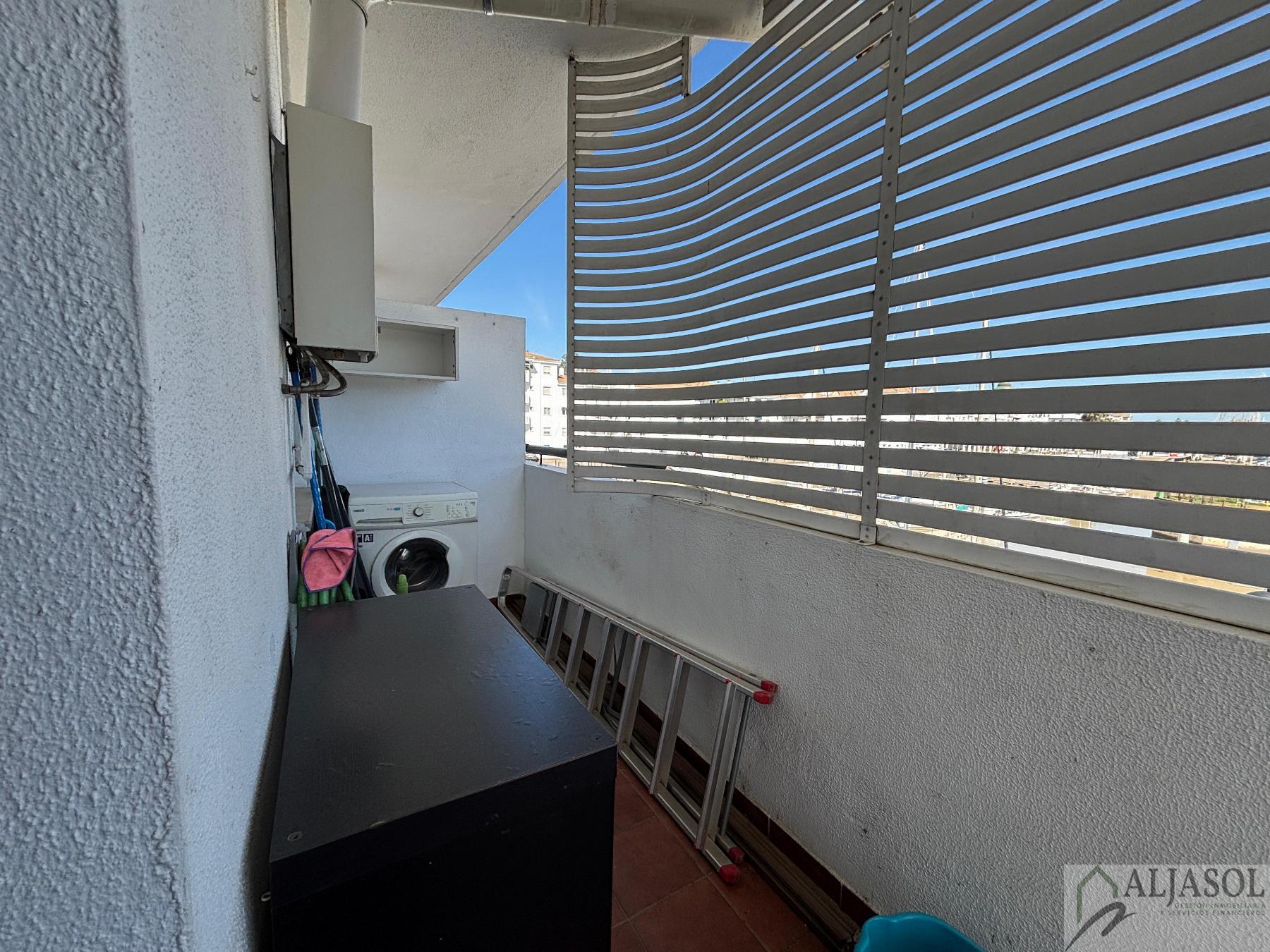 For sale of flat in Gelves
