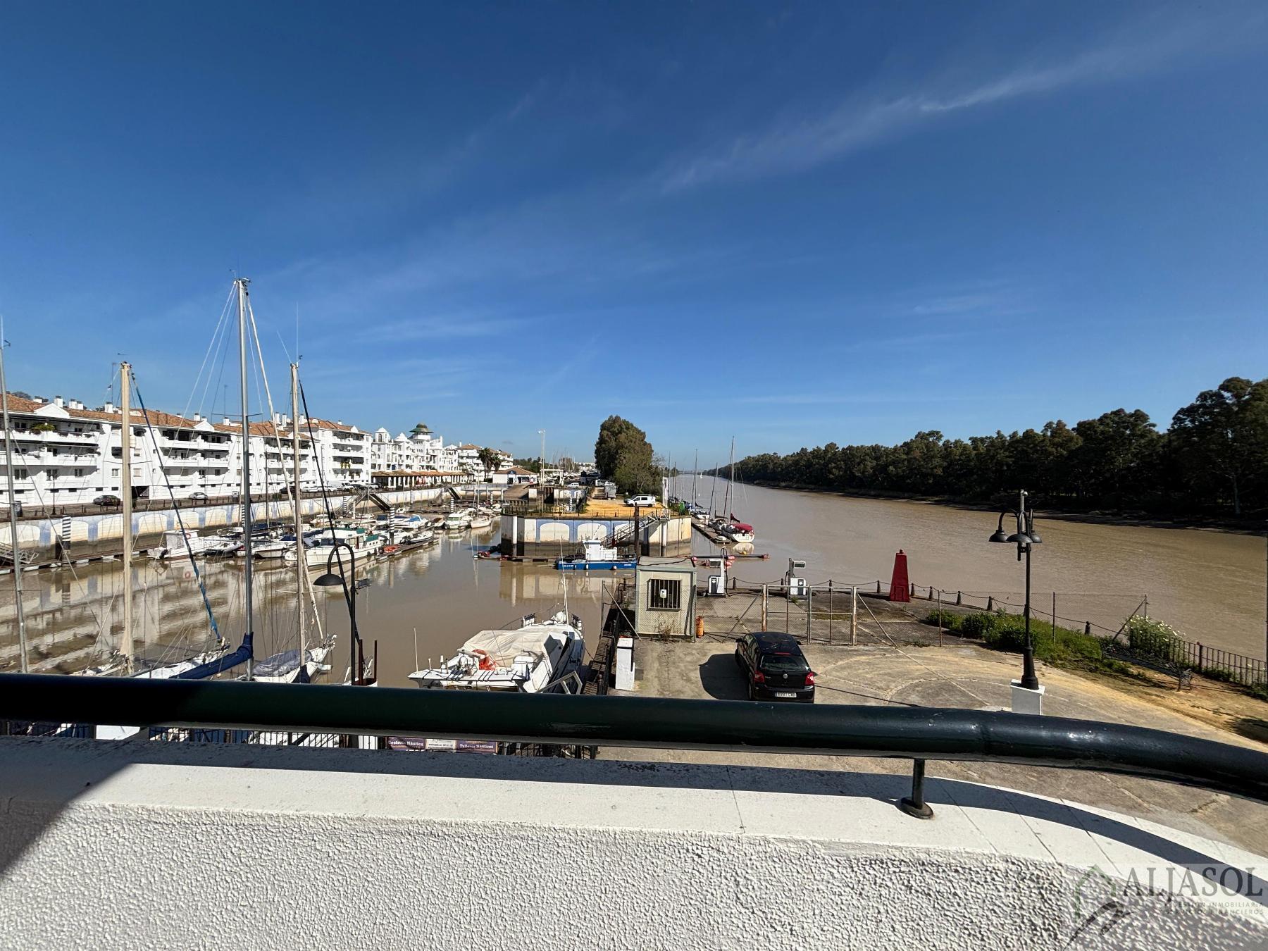 For sale of flat in Gelves