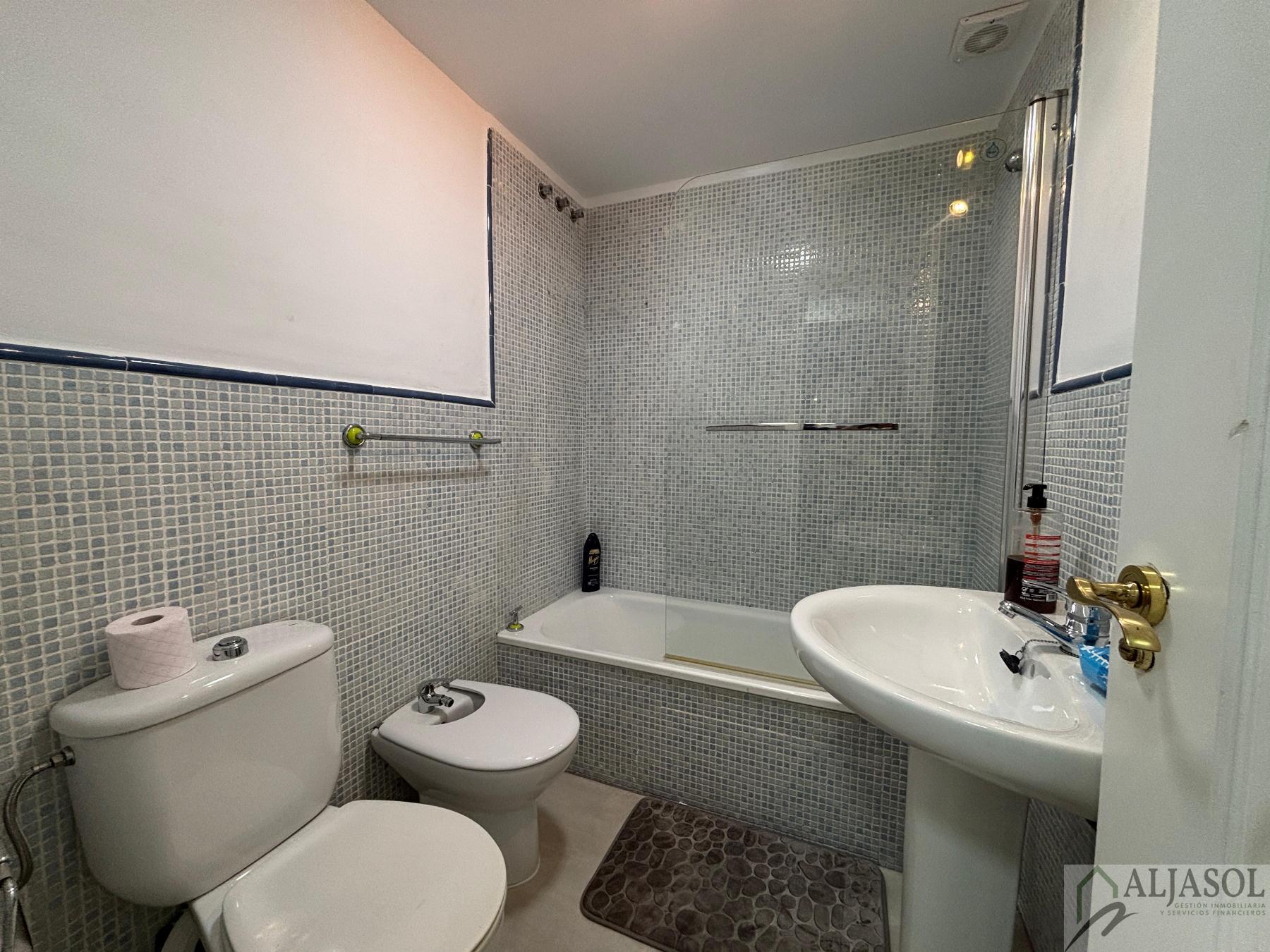 For sale of flat in Gelves