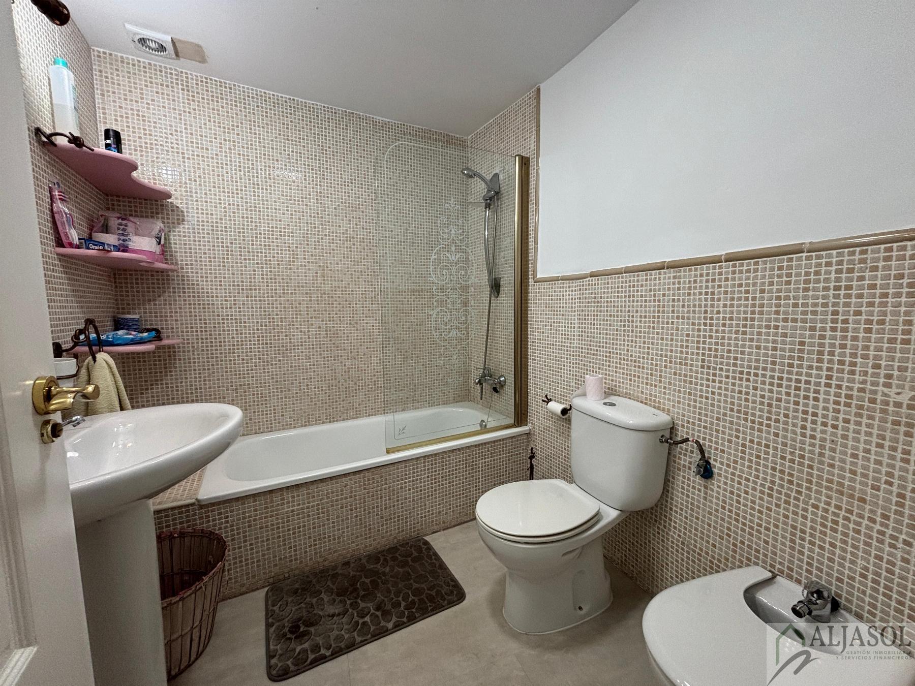 For sale of flat in Gelves