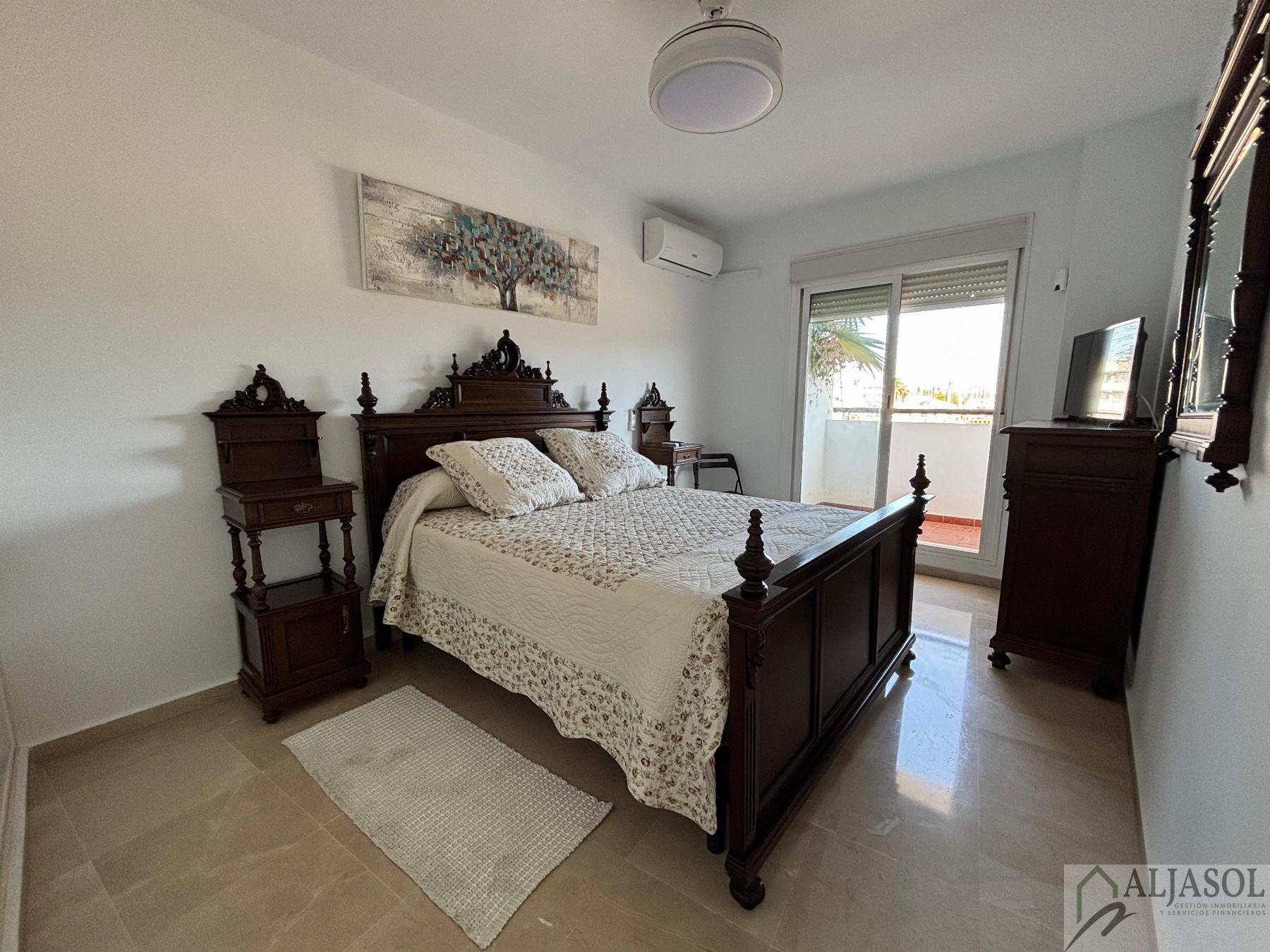 For sale of flat in Gelves