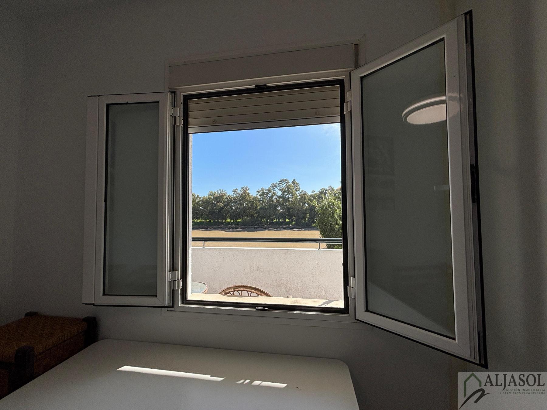 For sale of flat in Gelves