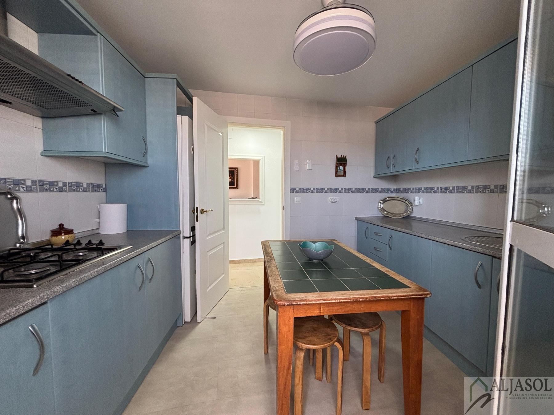 For sale of flat in Gelves