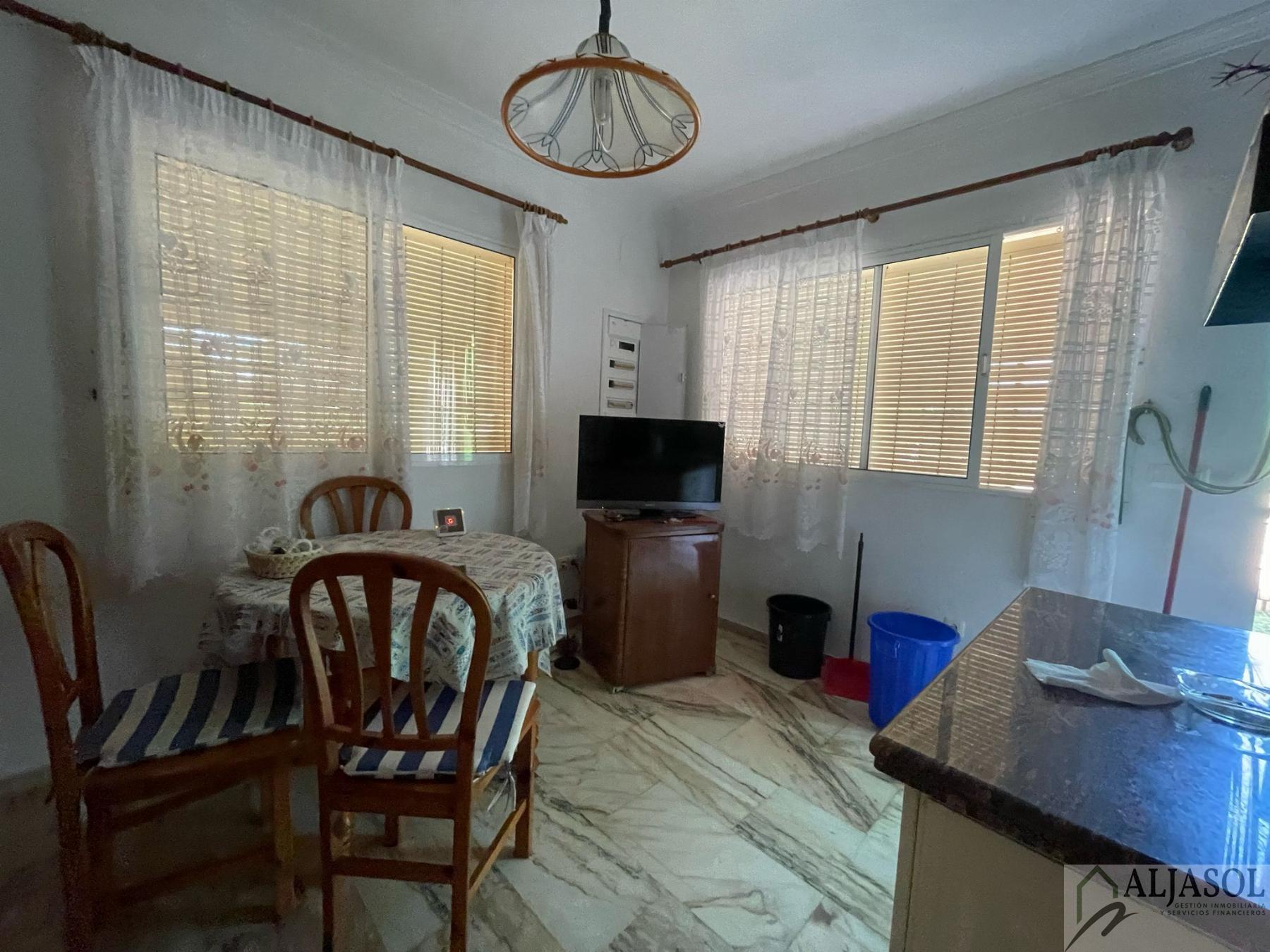 Venta de finca rústica en Sanlúcar la Mayor