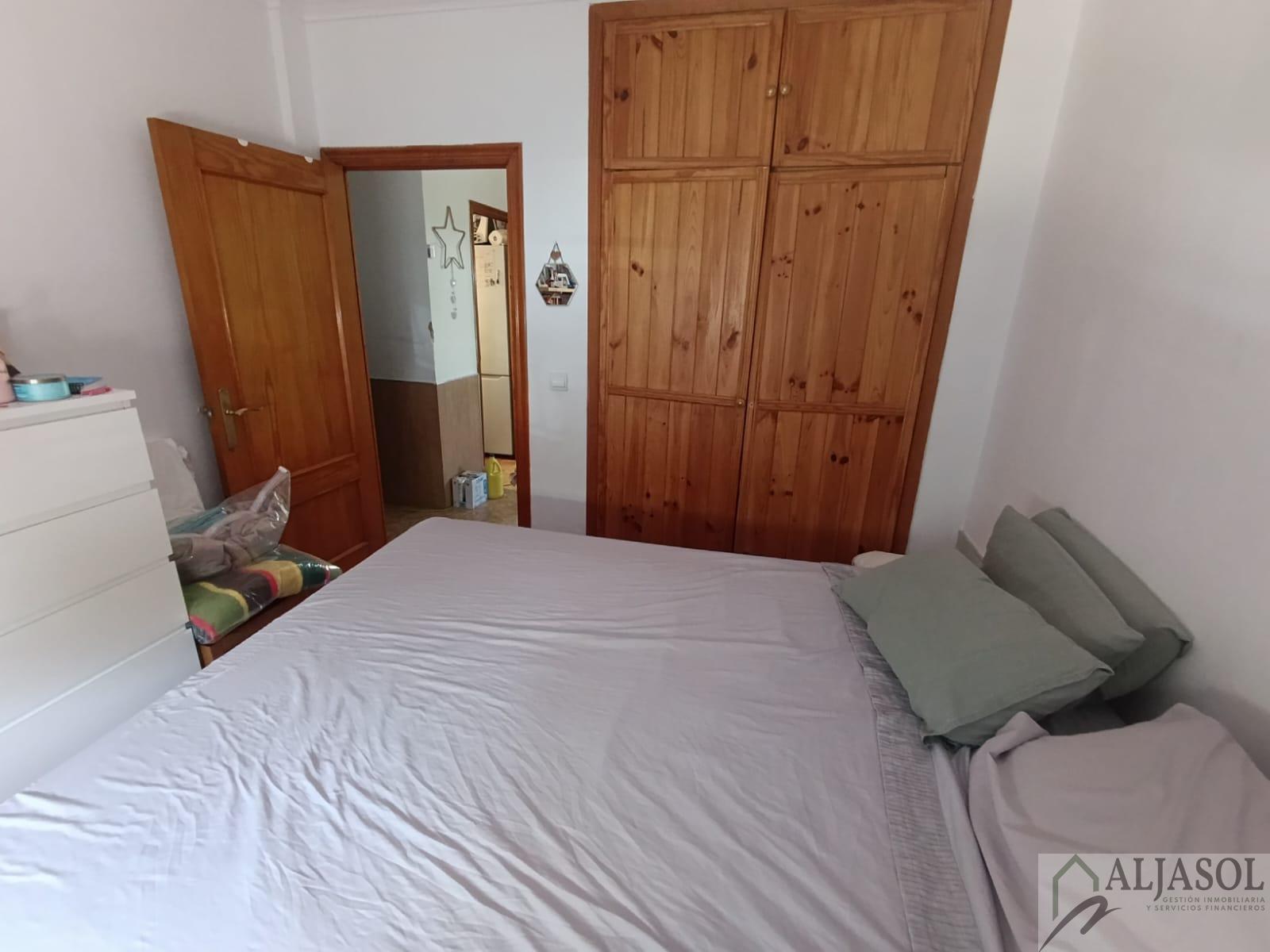 For sale of house in Sanlúcar la Mayor