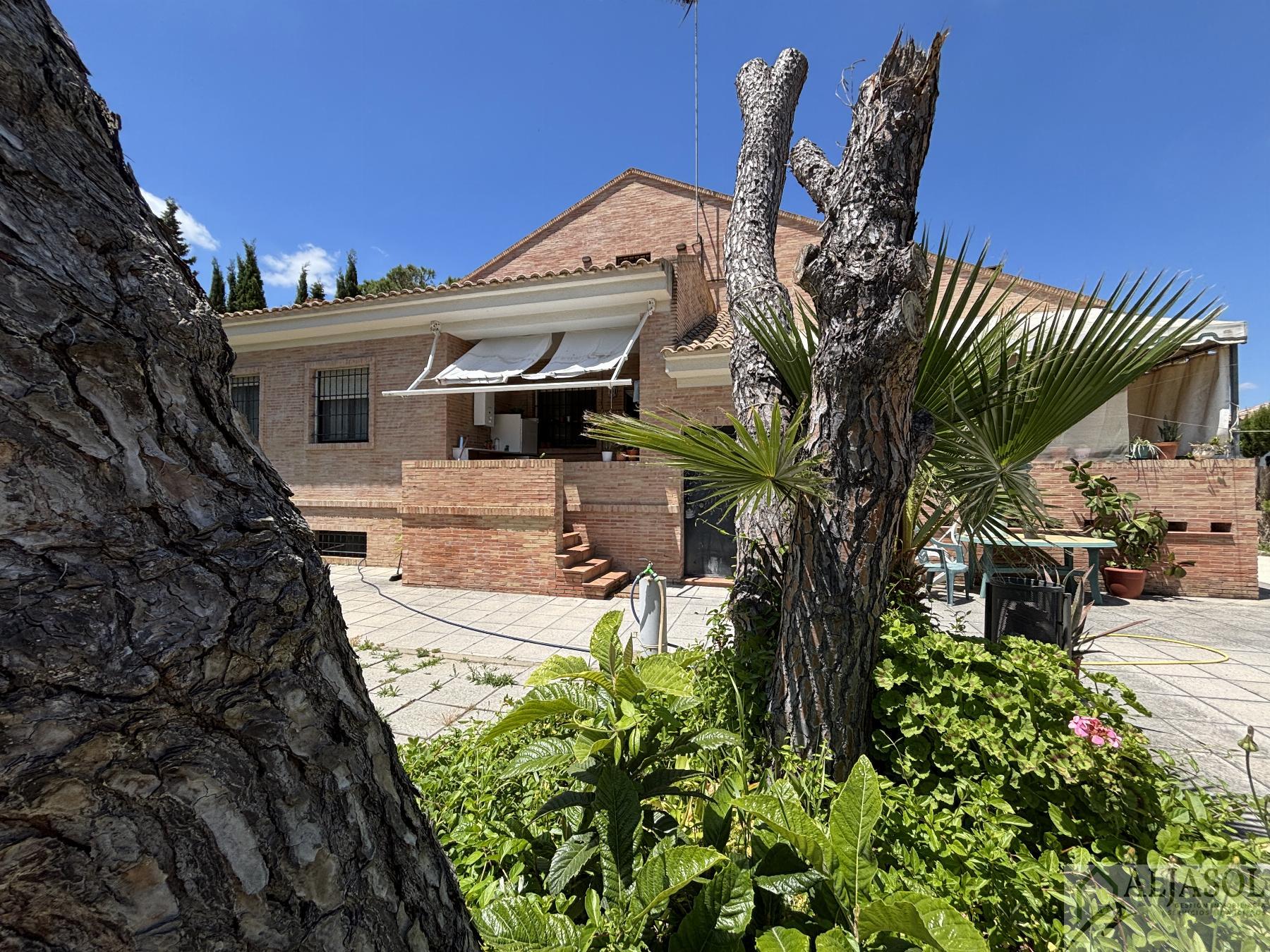 For sale of chalet in Aljaraque