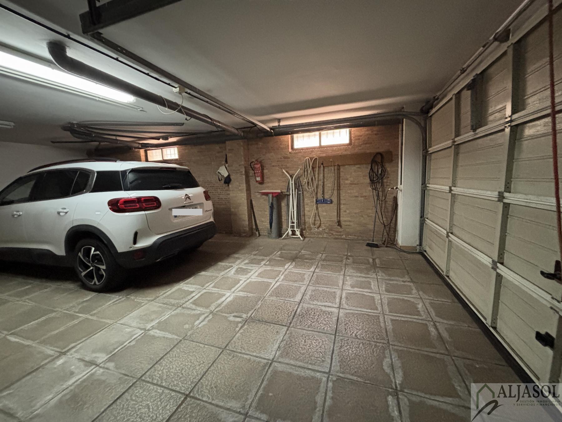 For sale of chalet in Aljaraque