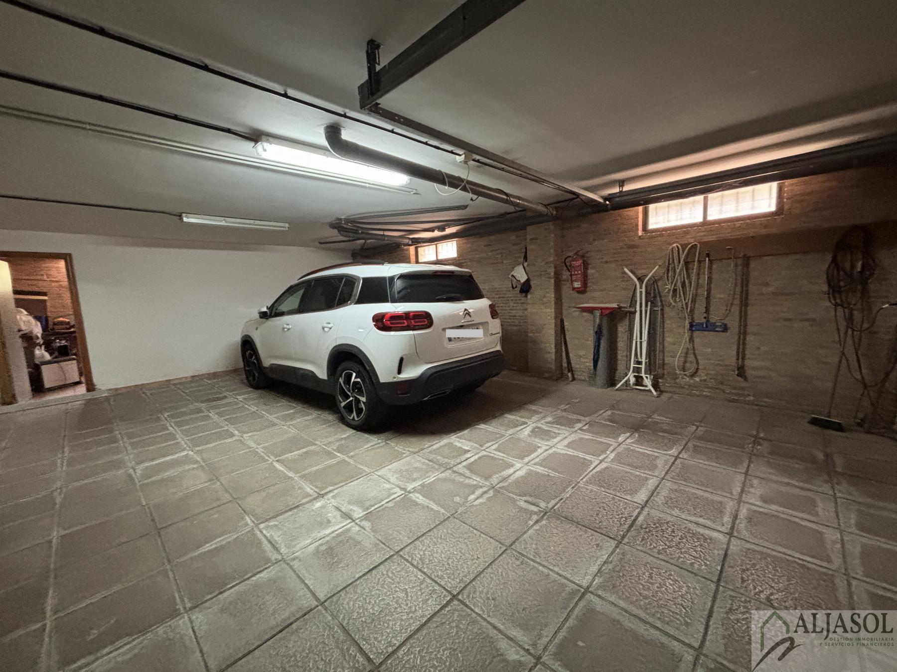 For sale of chalet in Aljaraque