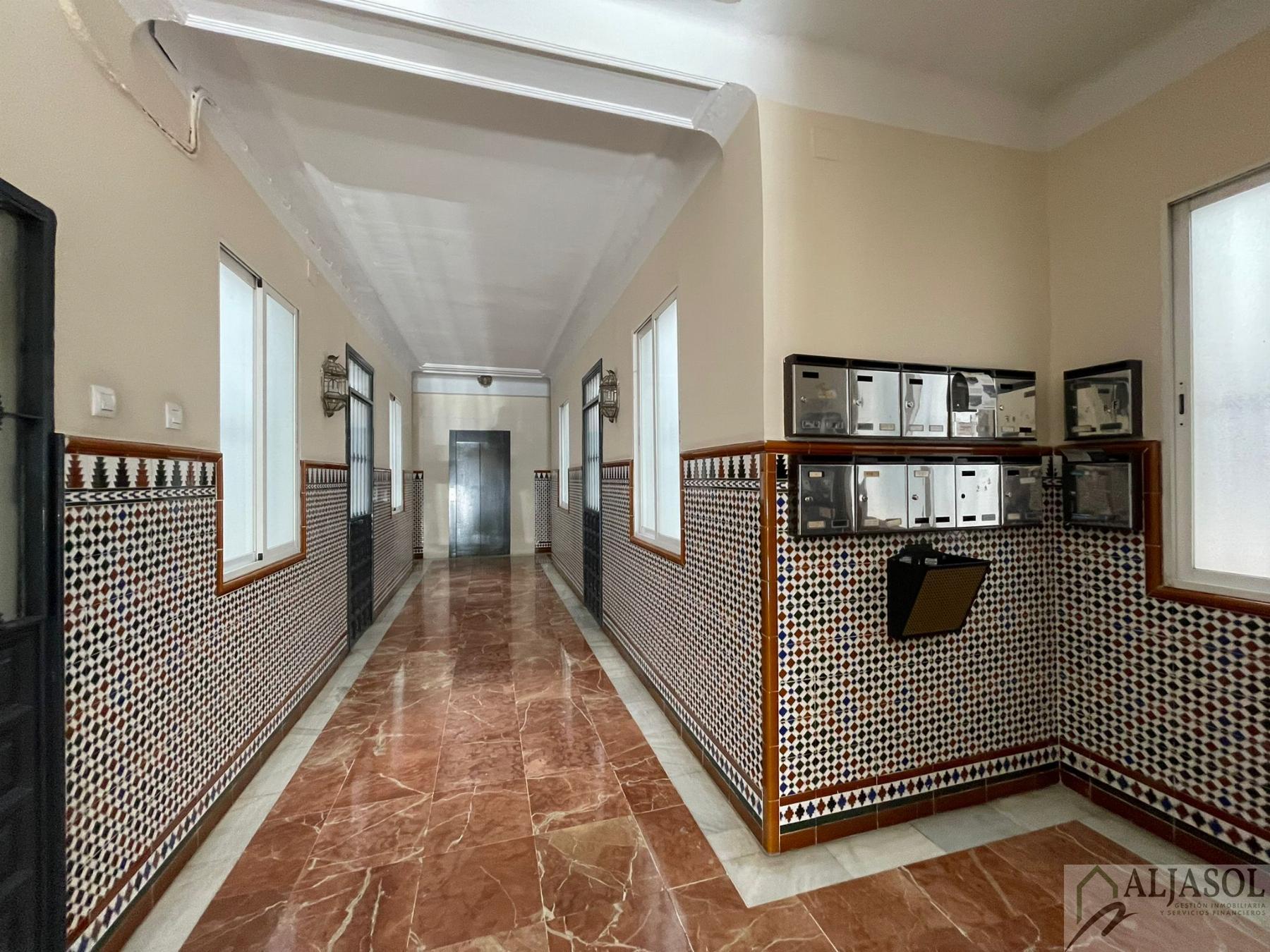 For sale of flat in Sevilla