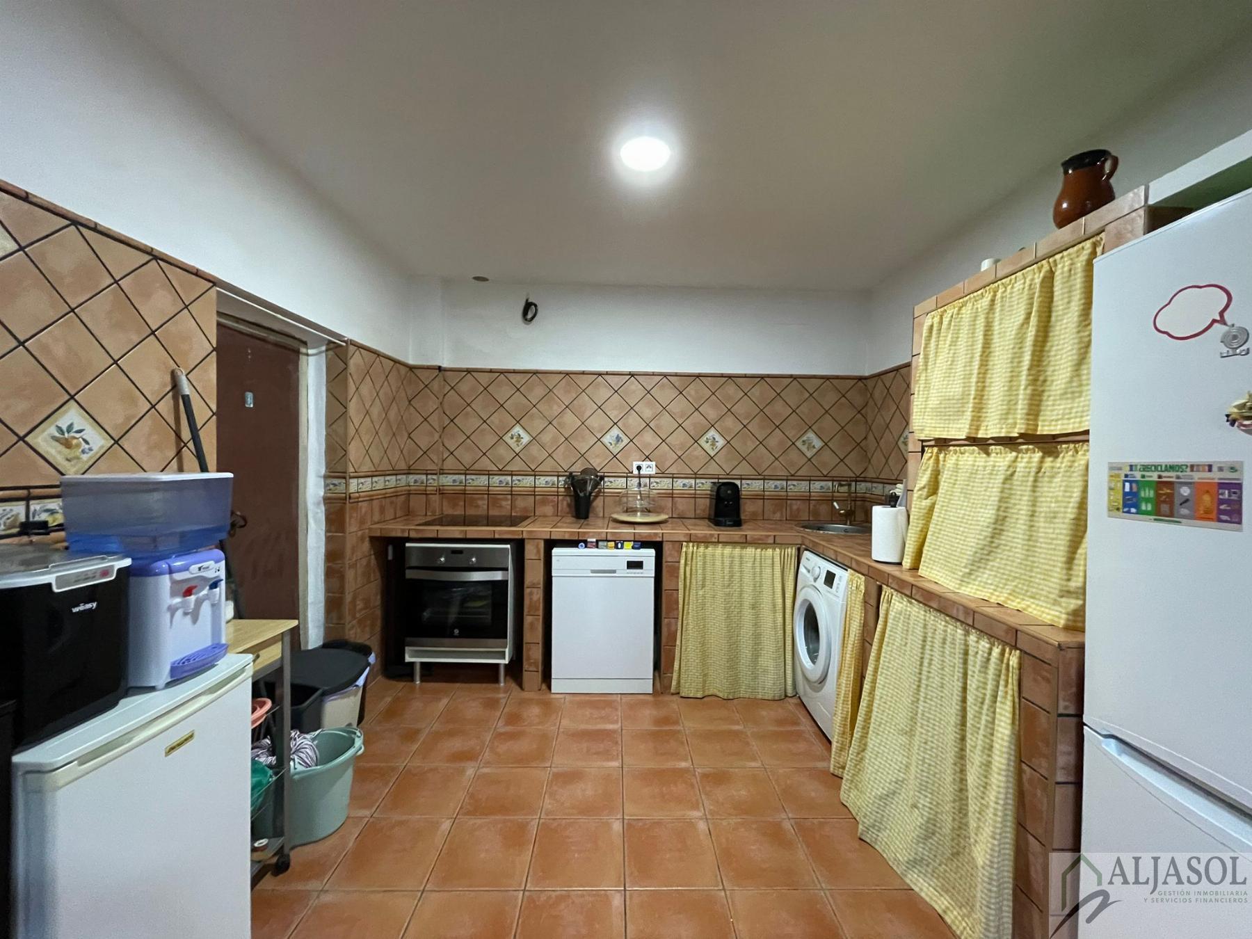 For sale of house in La Puebla del Río