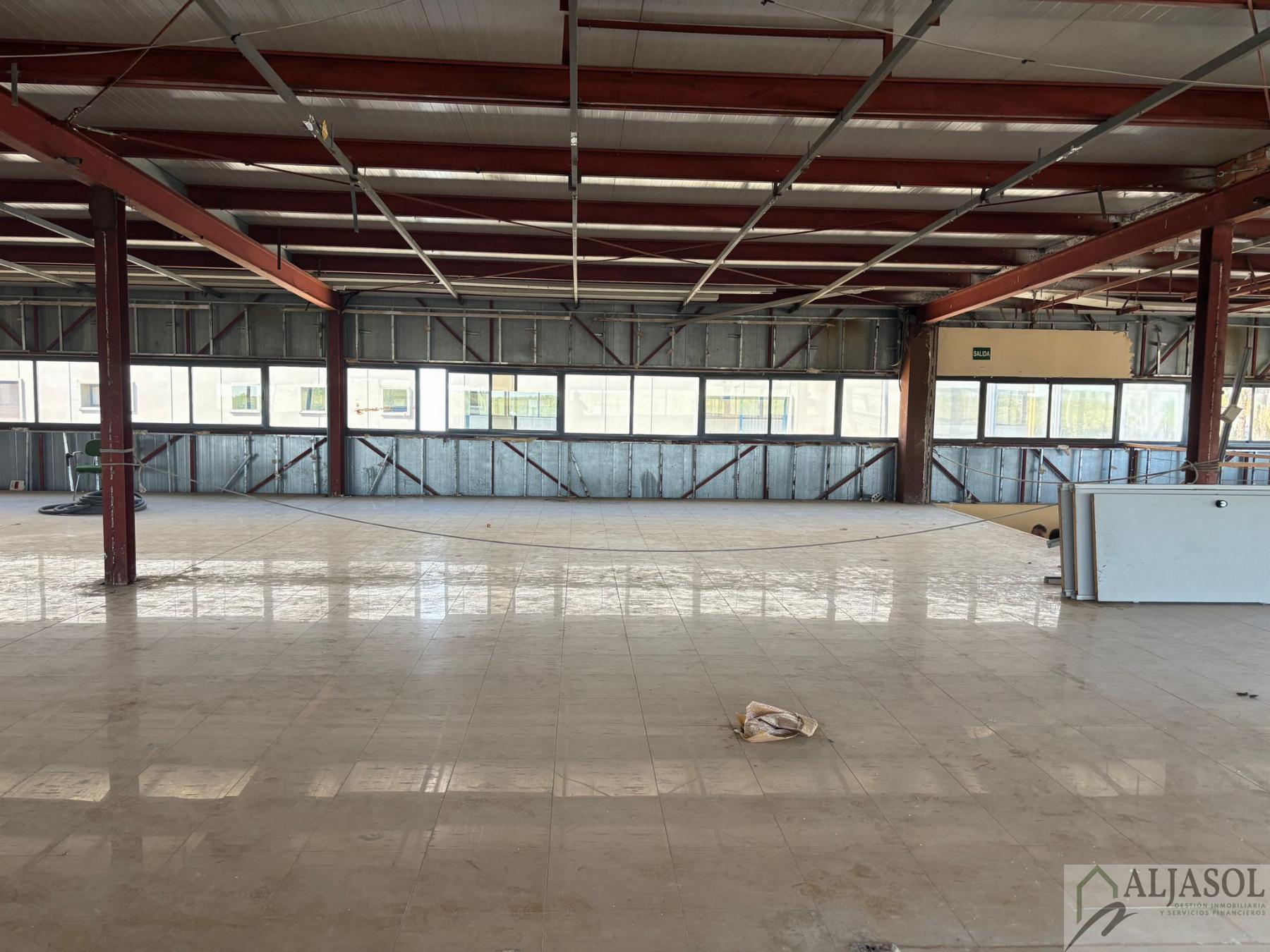 Venta de nave en Bollullos de la Mitación