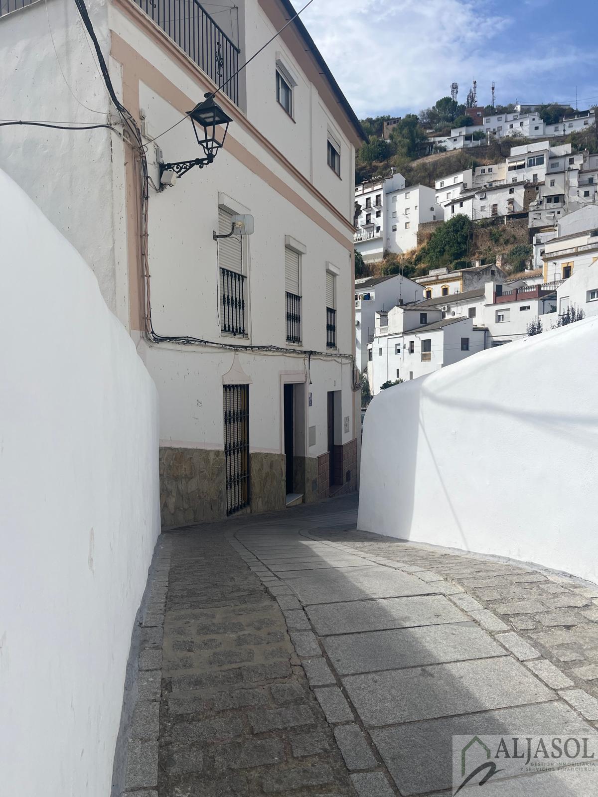 Venta de casa en Setenil de las Bodegas