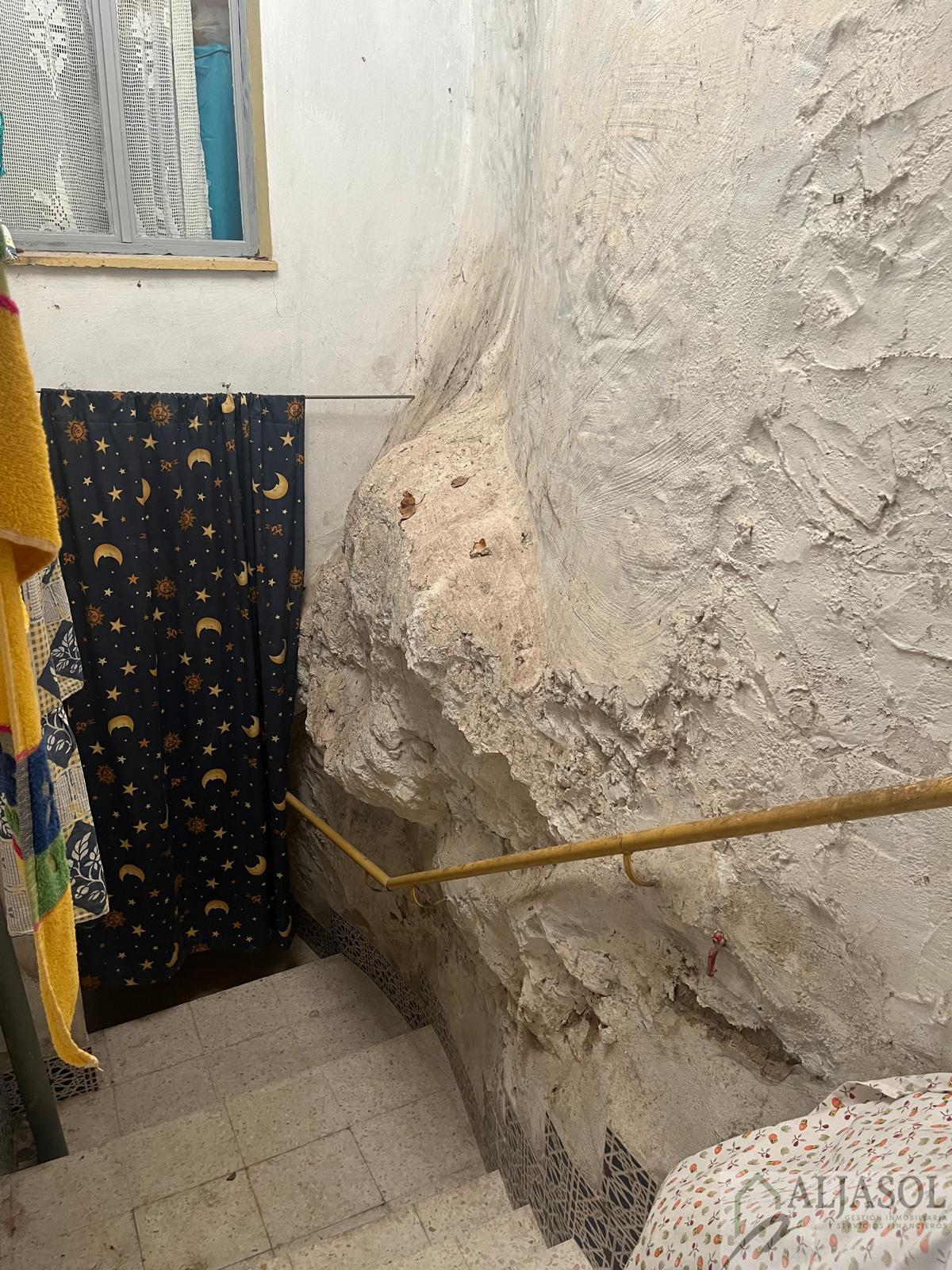 Venta de casa en Setenil de las Bodegas