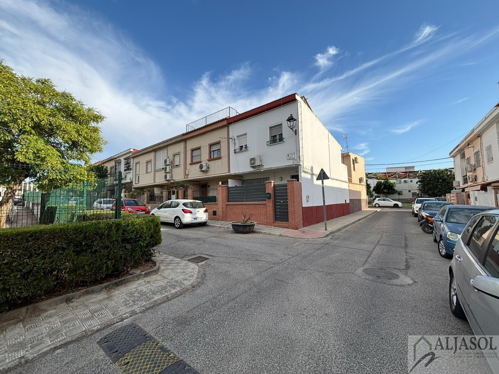 Venta de casa en Gines