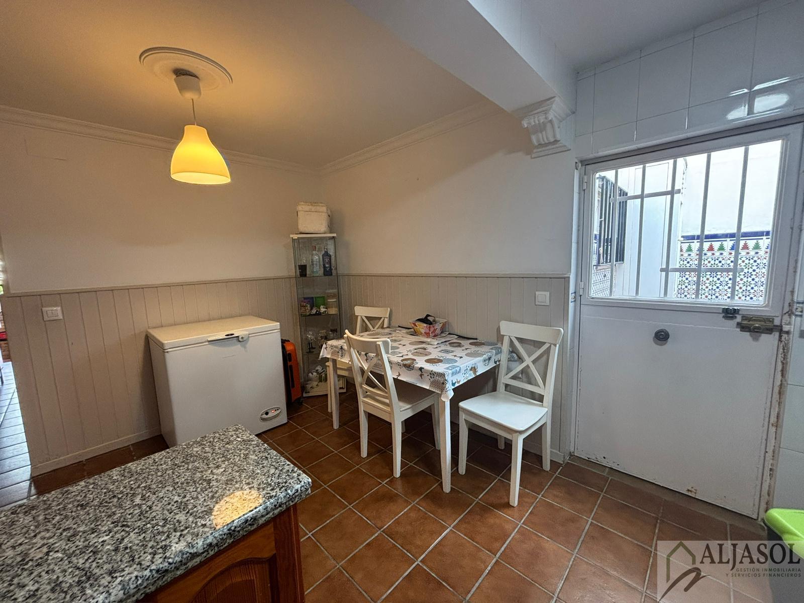 Venta de casa en Gines