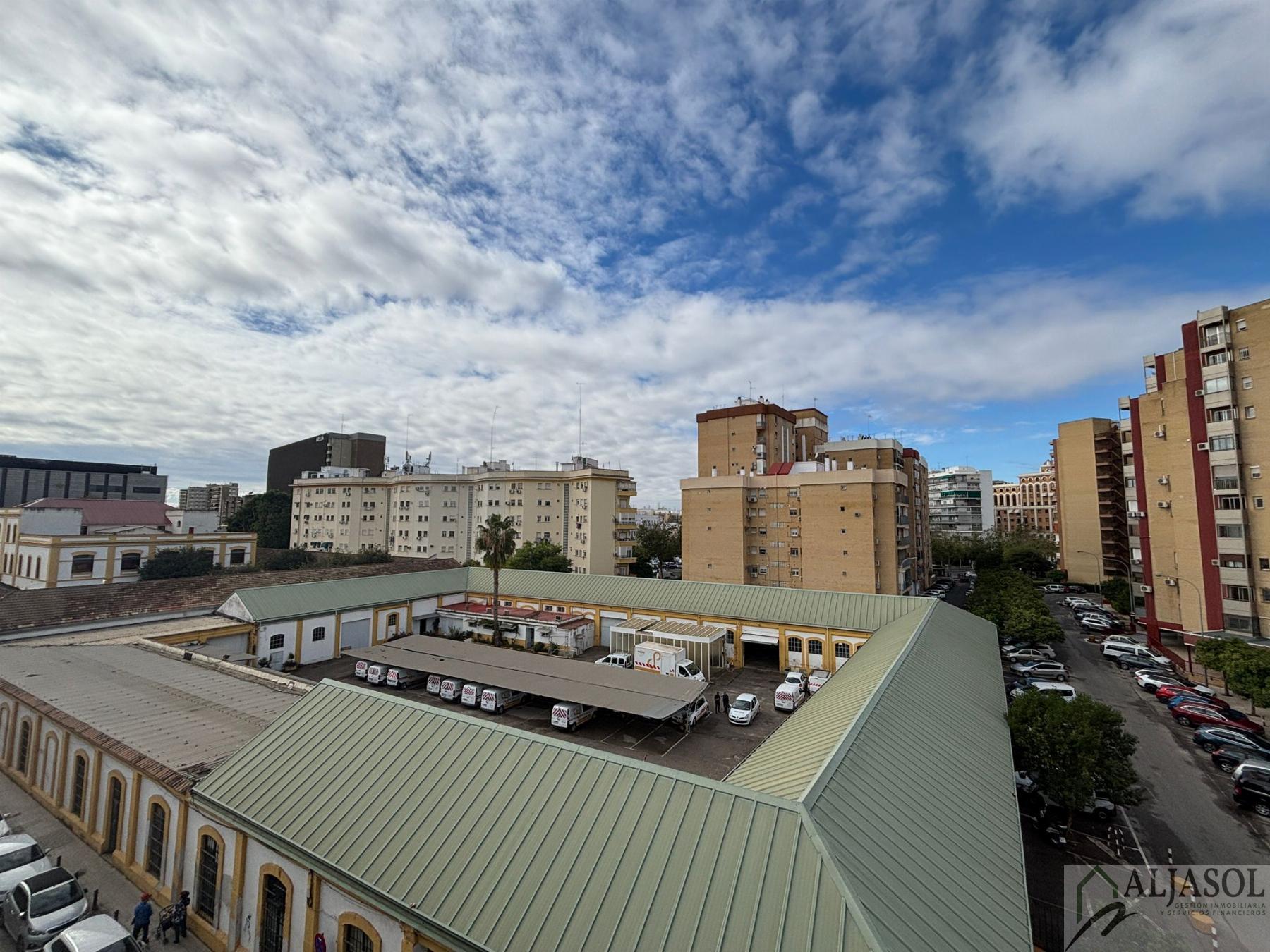 For sale of flat in Sevilla