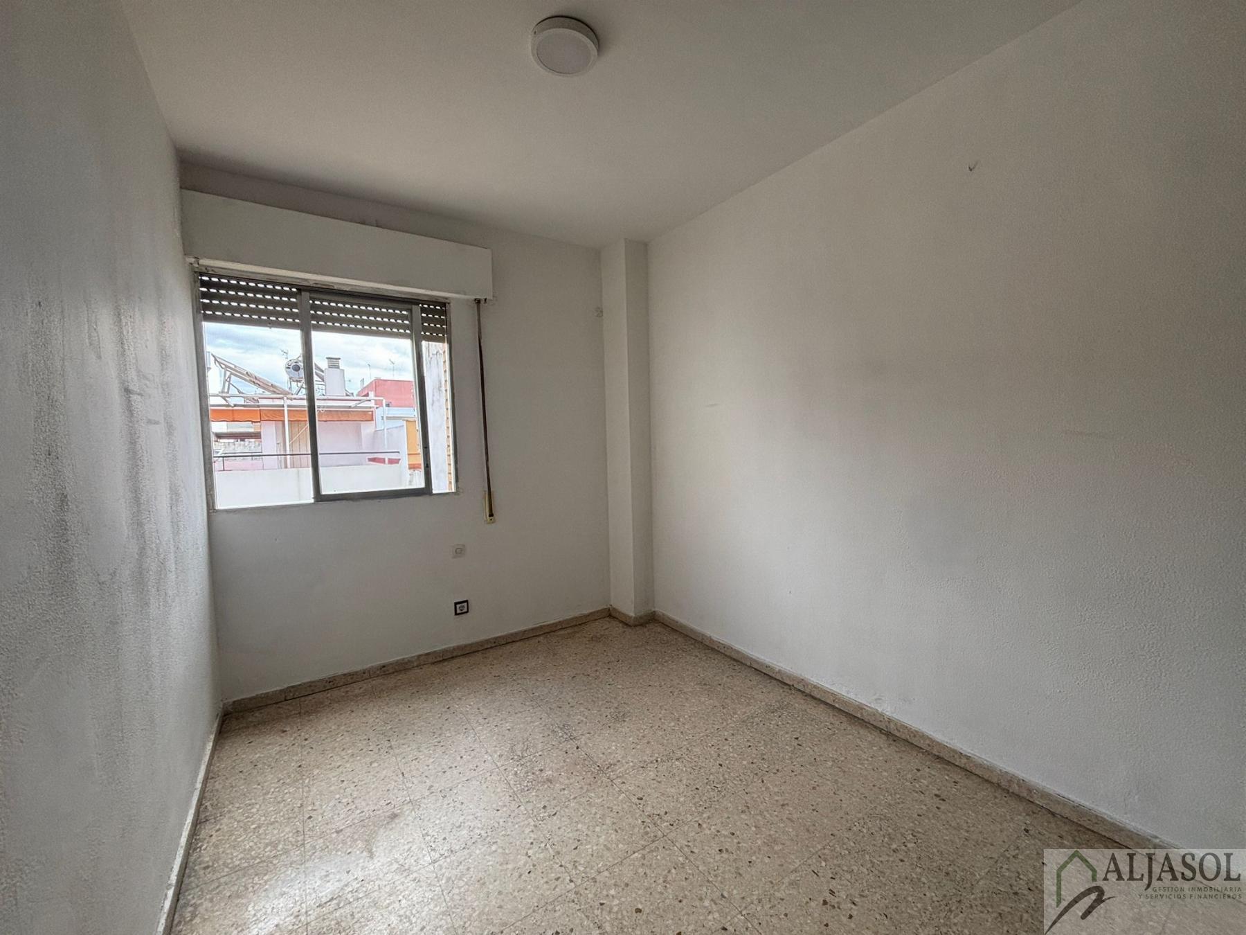For sale of flat in Sevilla