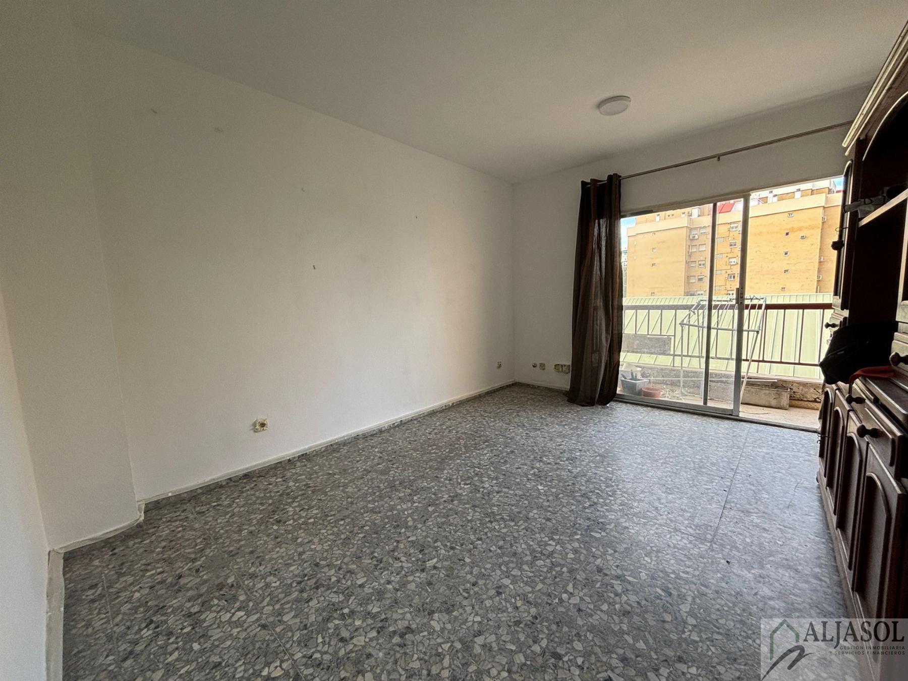 For sale of flat in Sevilla