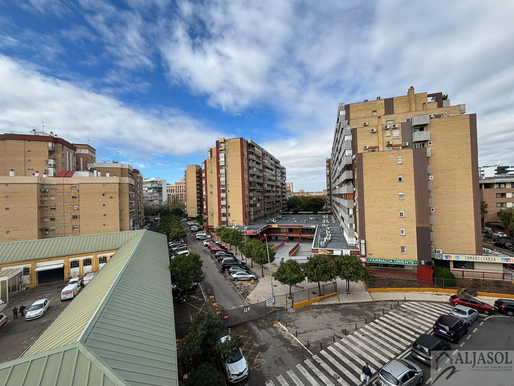 For sale of flat in Sevilla