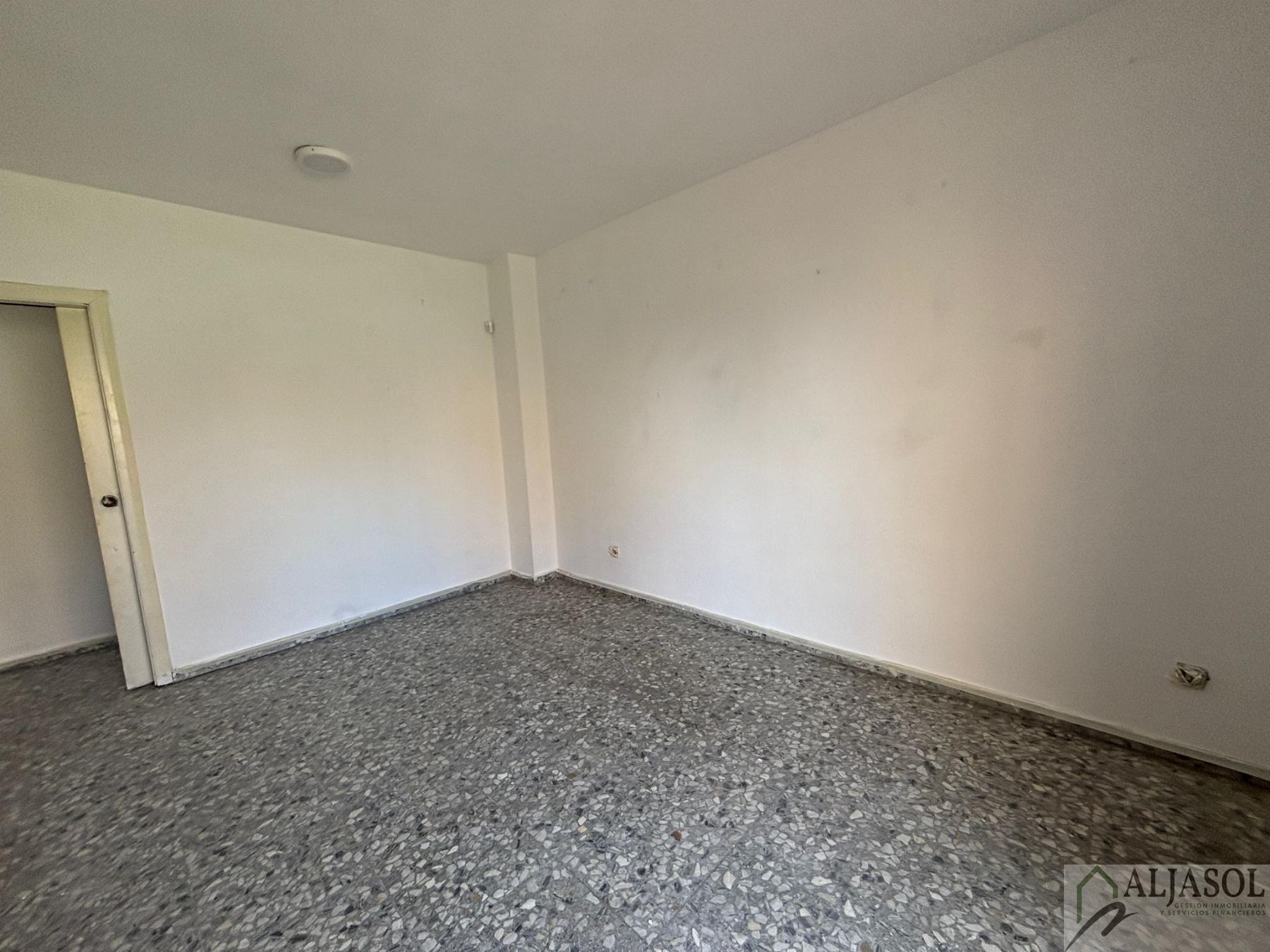 For sale of flat in Sevilla