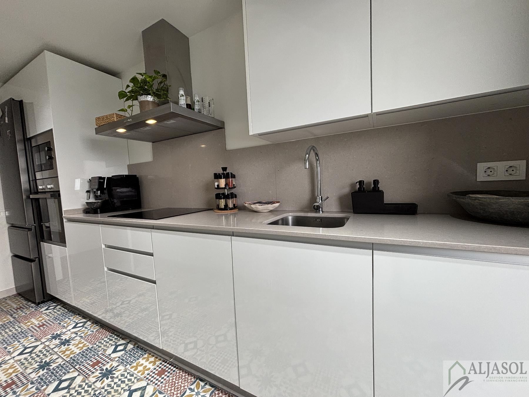 Venta de piso en Mairena del Aljarafe Venta de piso en Mairena del Aljarafe