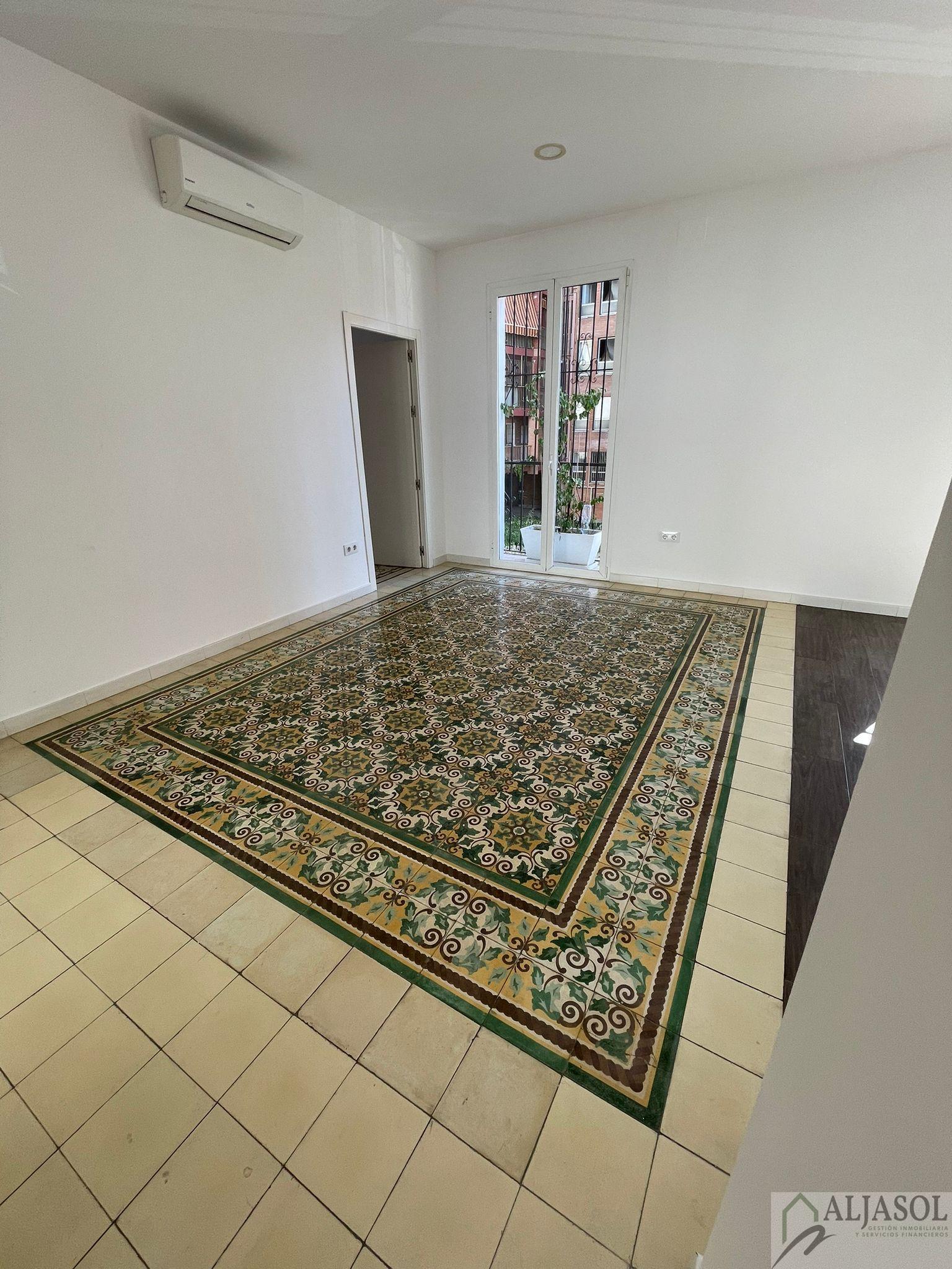 For sale of flat in Sevilla