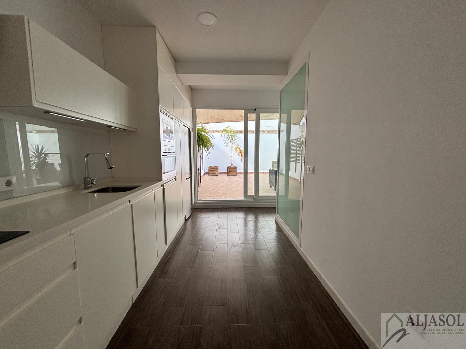 For sale of flat in Sevilla