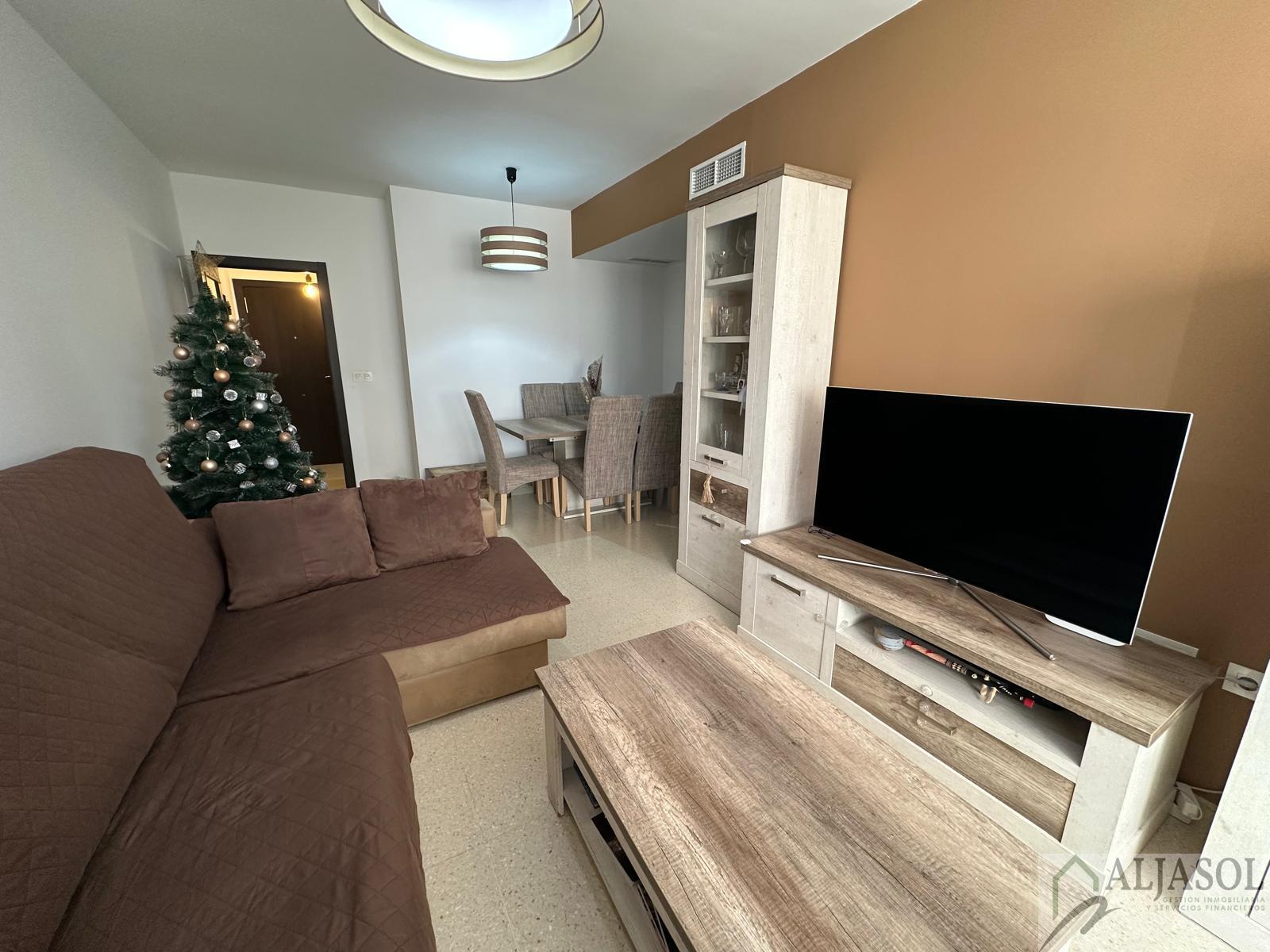 For sale of flat in Mairena del Aljarafe