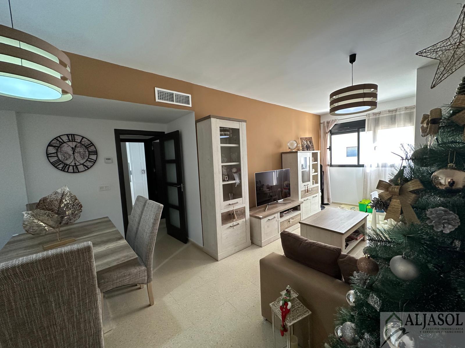 For sale of flat in Mairena del Aljarafe