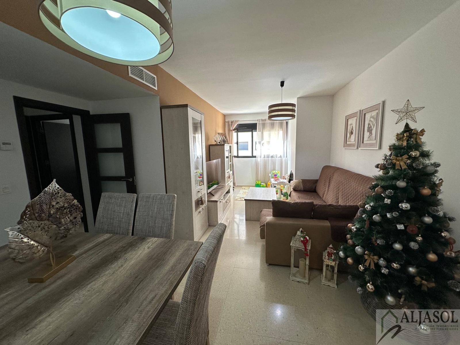 For sale of flat in Mairena del Aljarafe