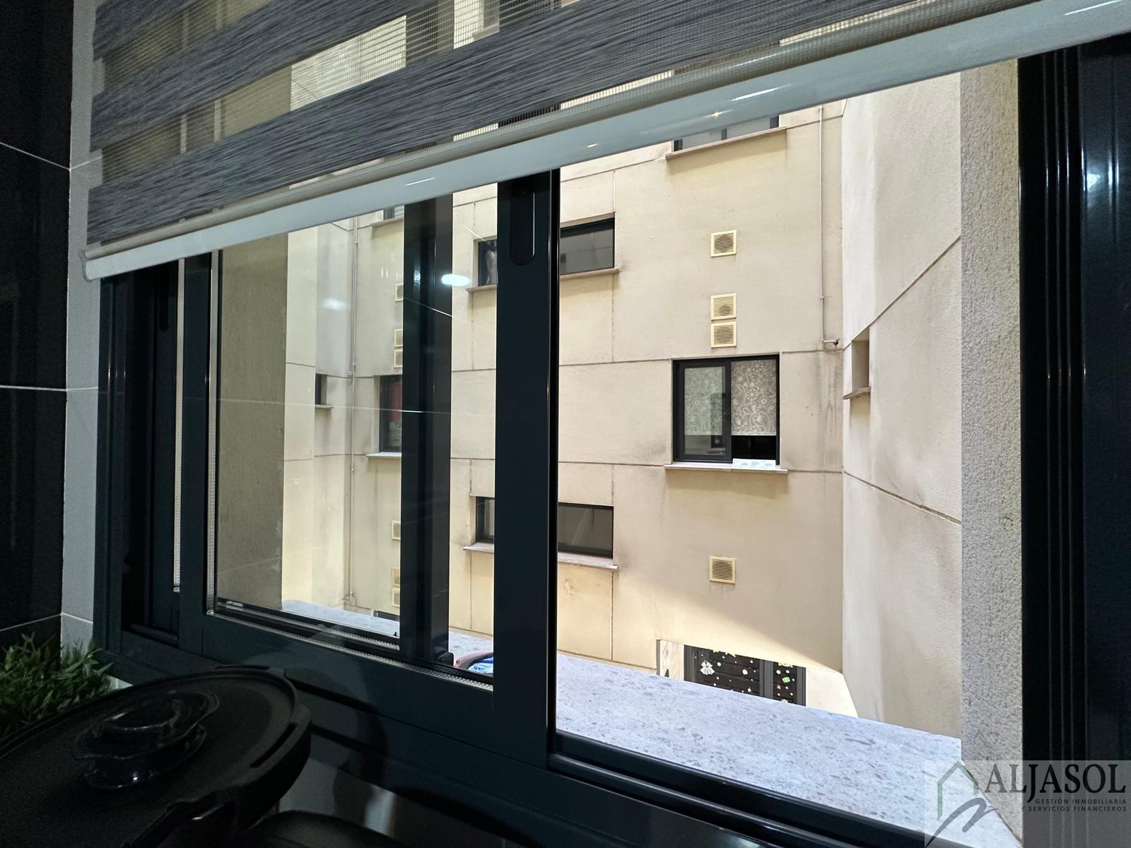 For sale of flat in Mairena del Aljarafe