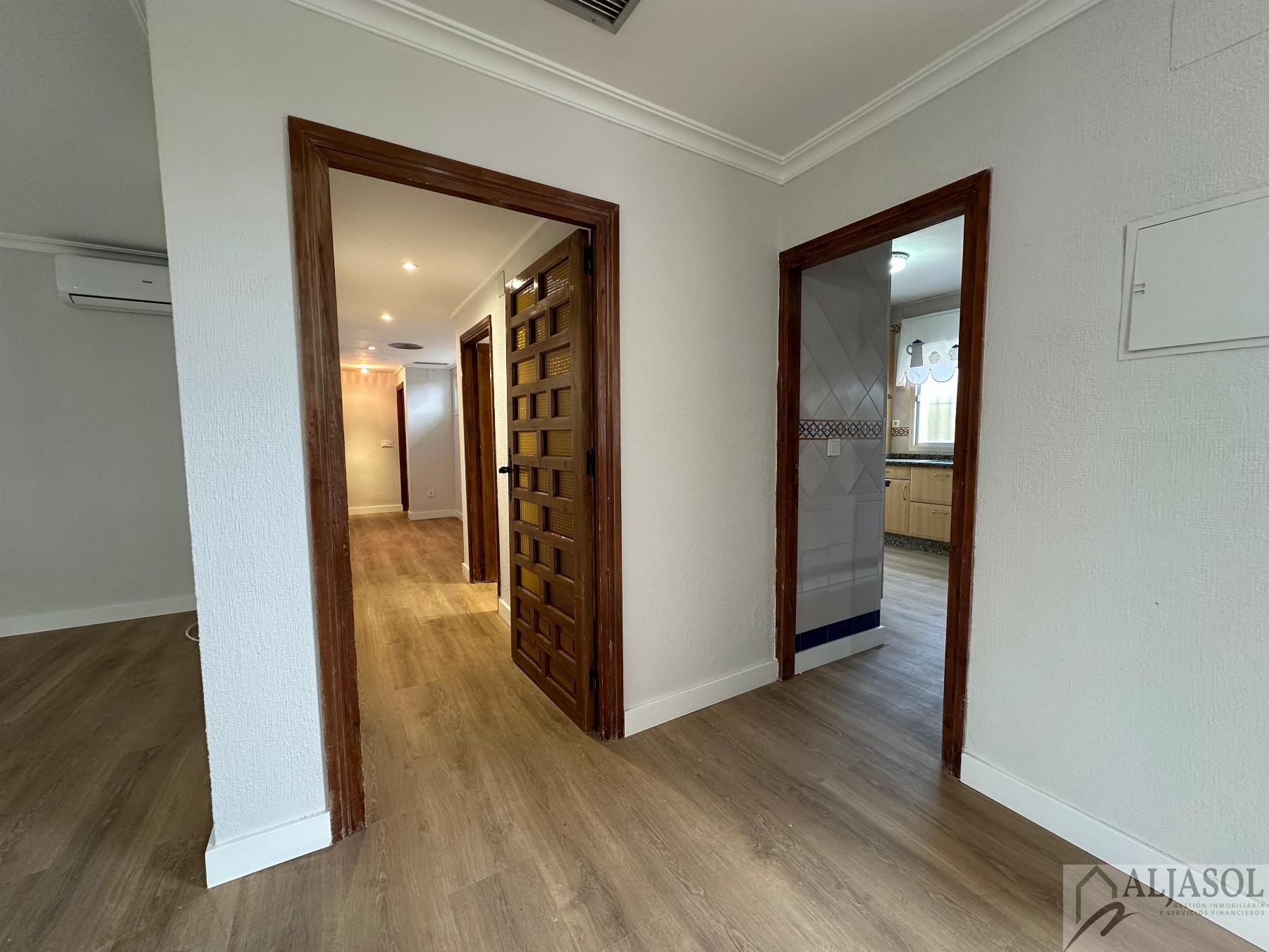 For rent of chalet in Valencina de la Concepción