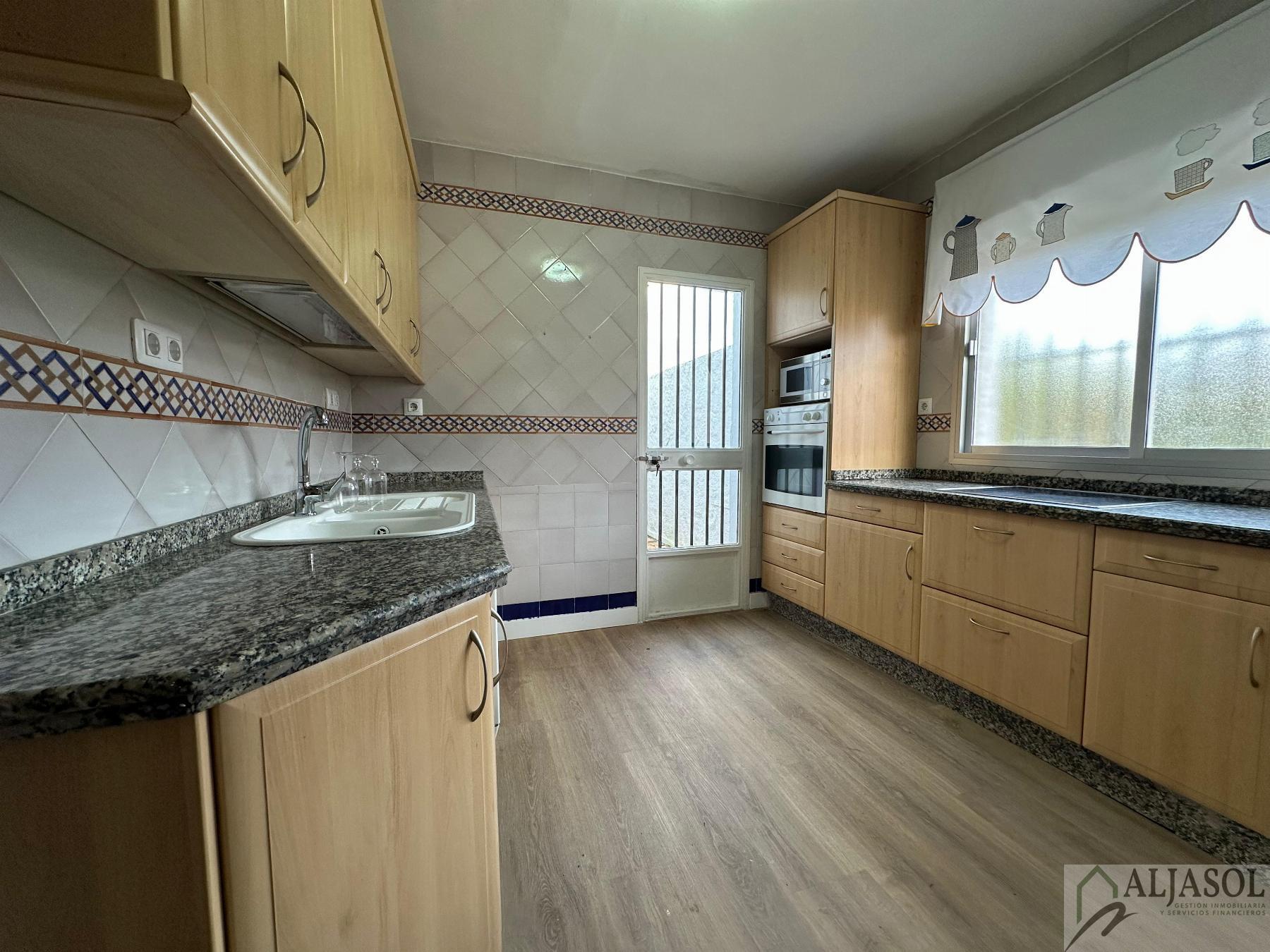 For rent of chalet in Valencina de la Concepción