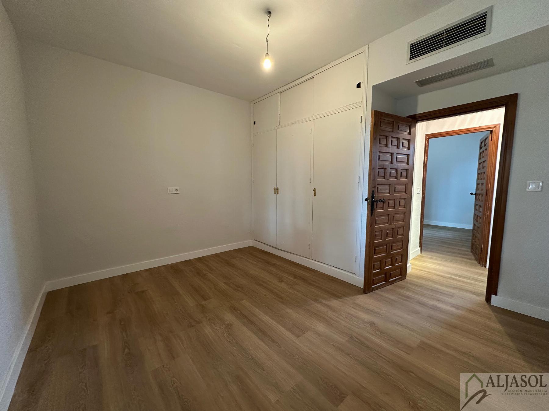 For rent of chalet in Valencina de la Concepción