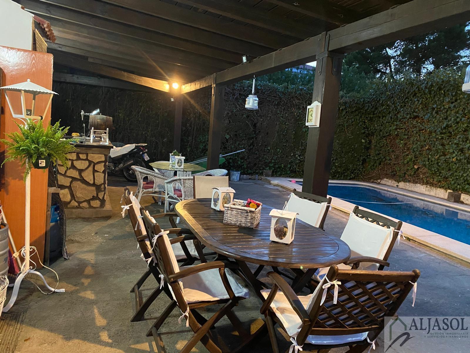 Venta de chalet en Espartinas