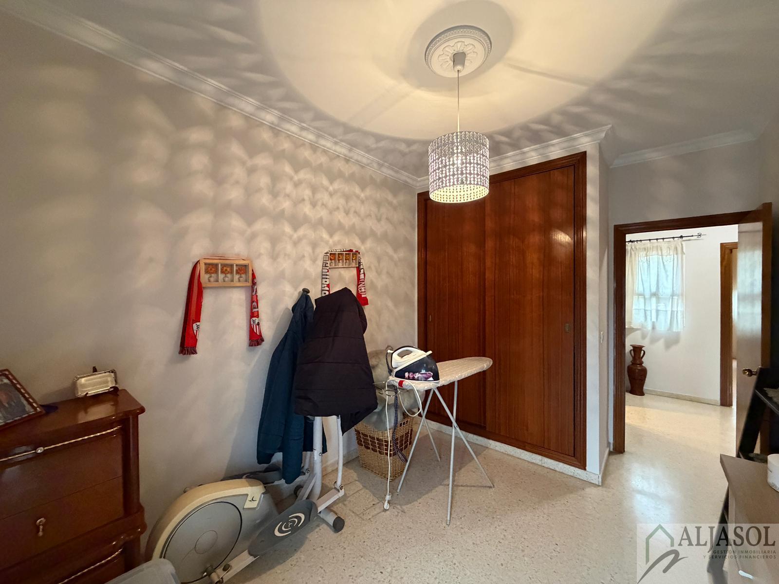 Venta de casa en Bormujos