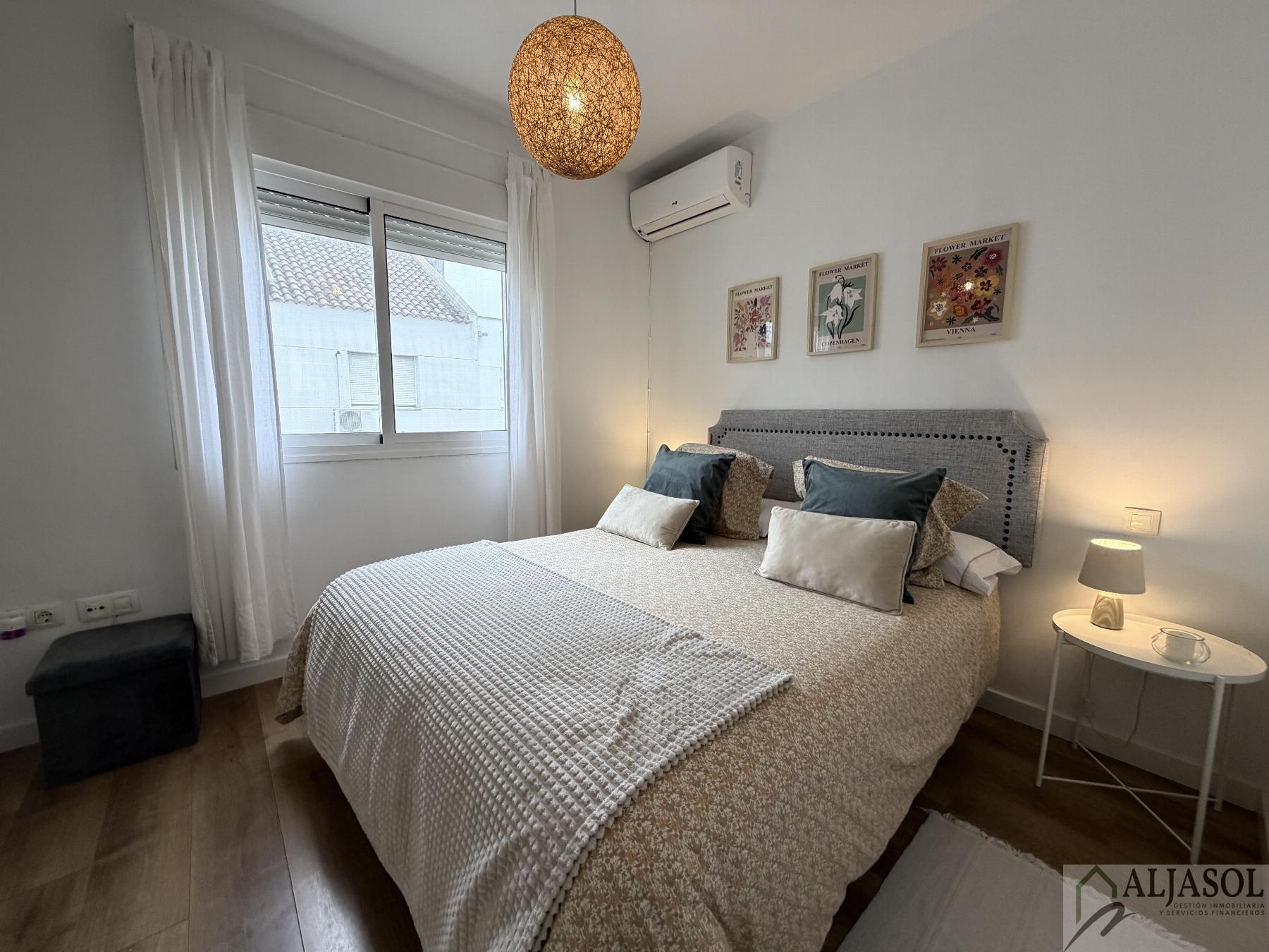 Venta de casa en Benacazón