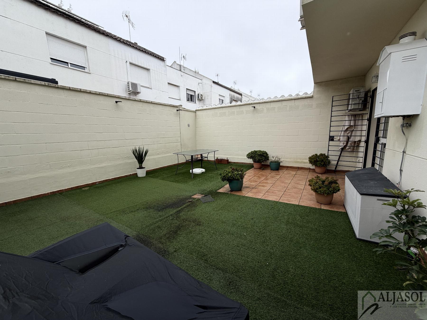 Venta de casa en Benacazón