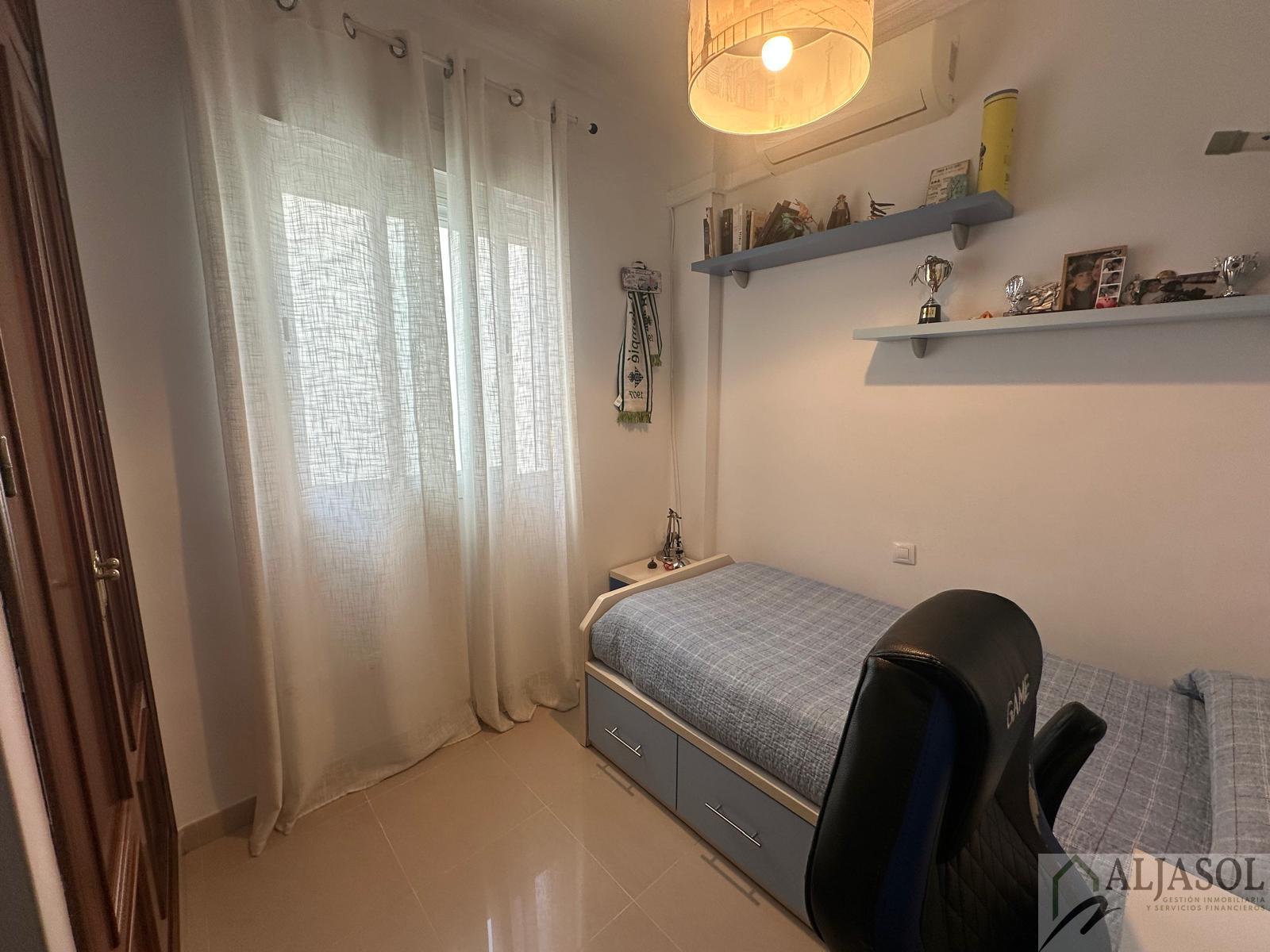 For sale of house in Camas