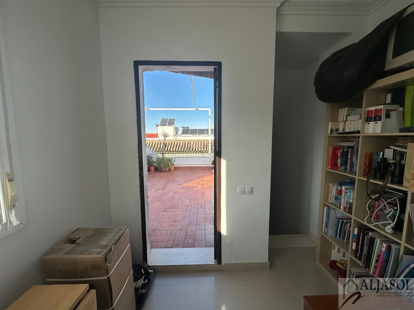 For sale of house in Camas