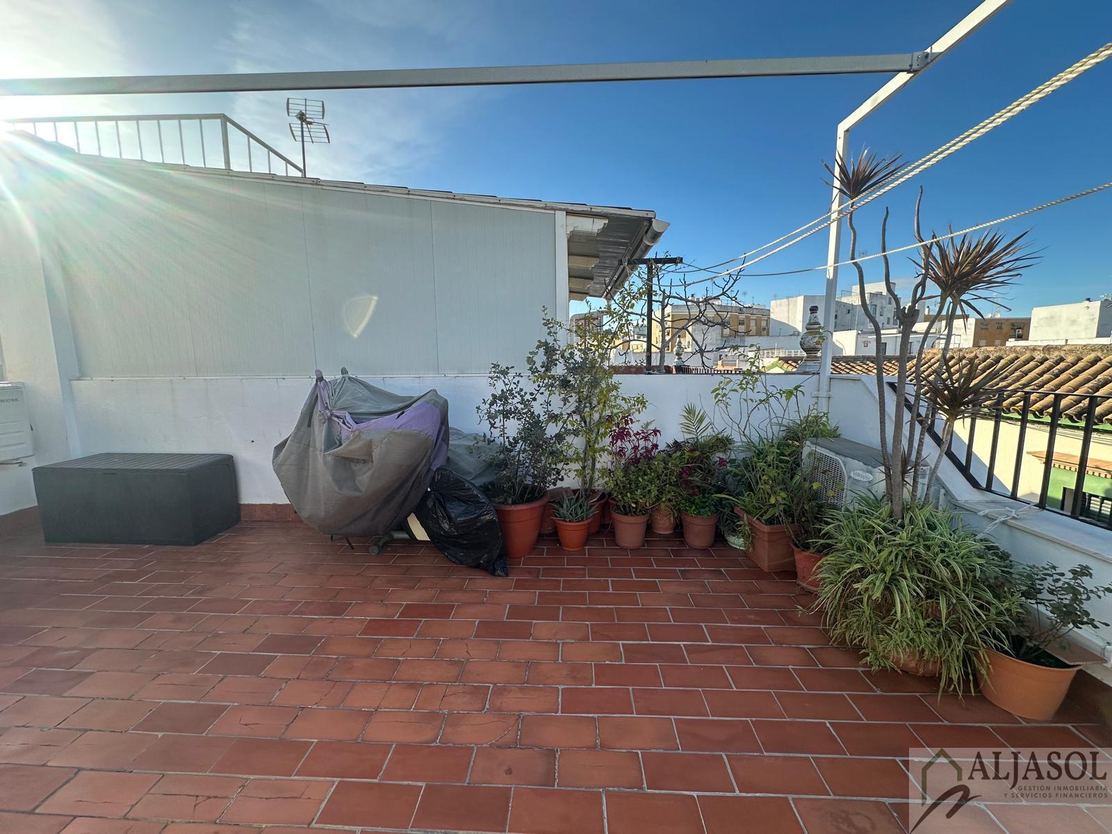 For sale of house in Camas