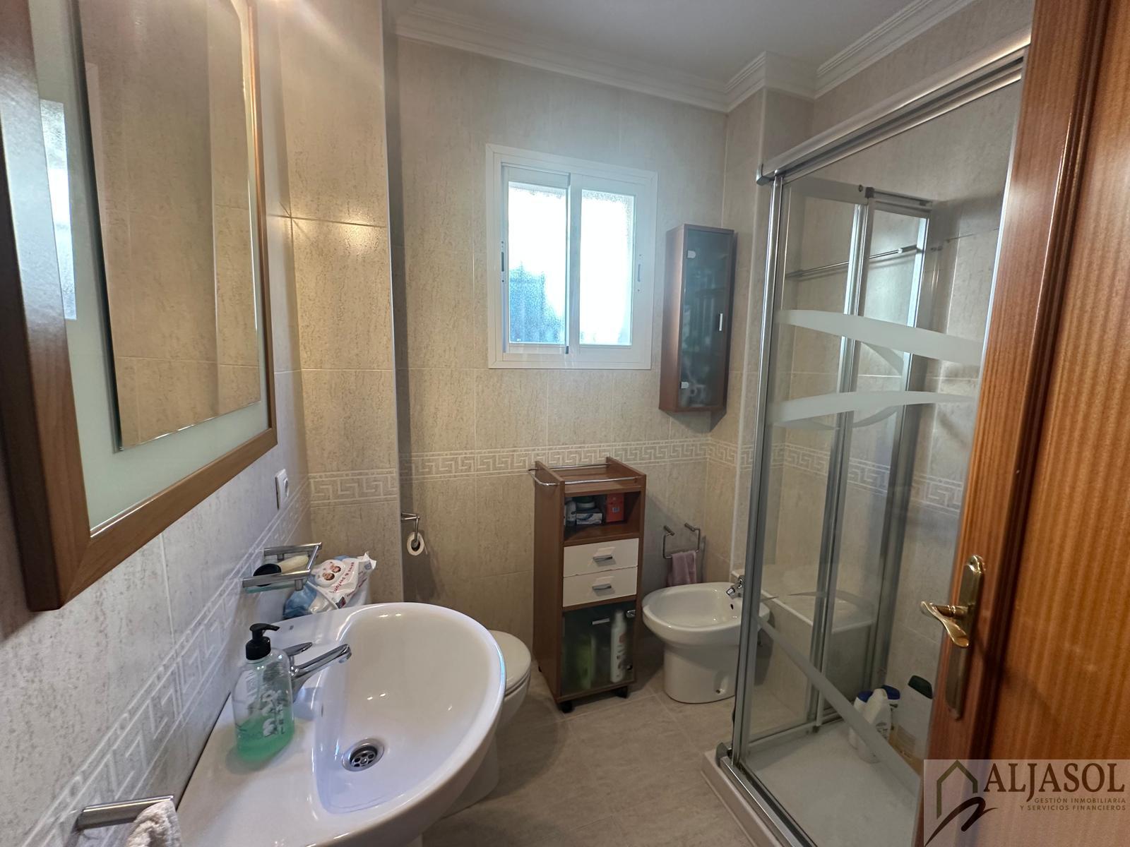 For sale of house in Camas