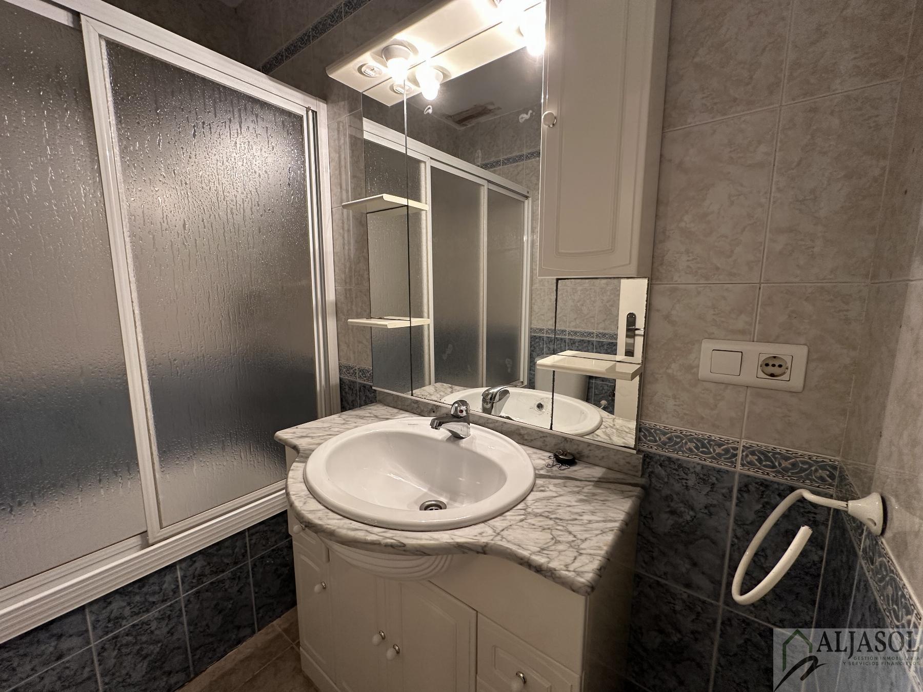 Venta de casa en Villanueva del Ariscal