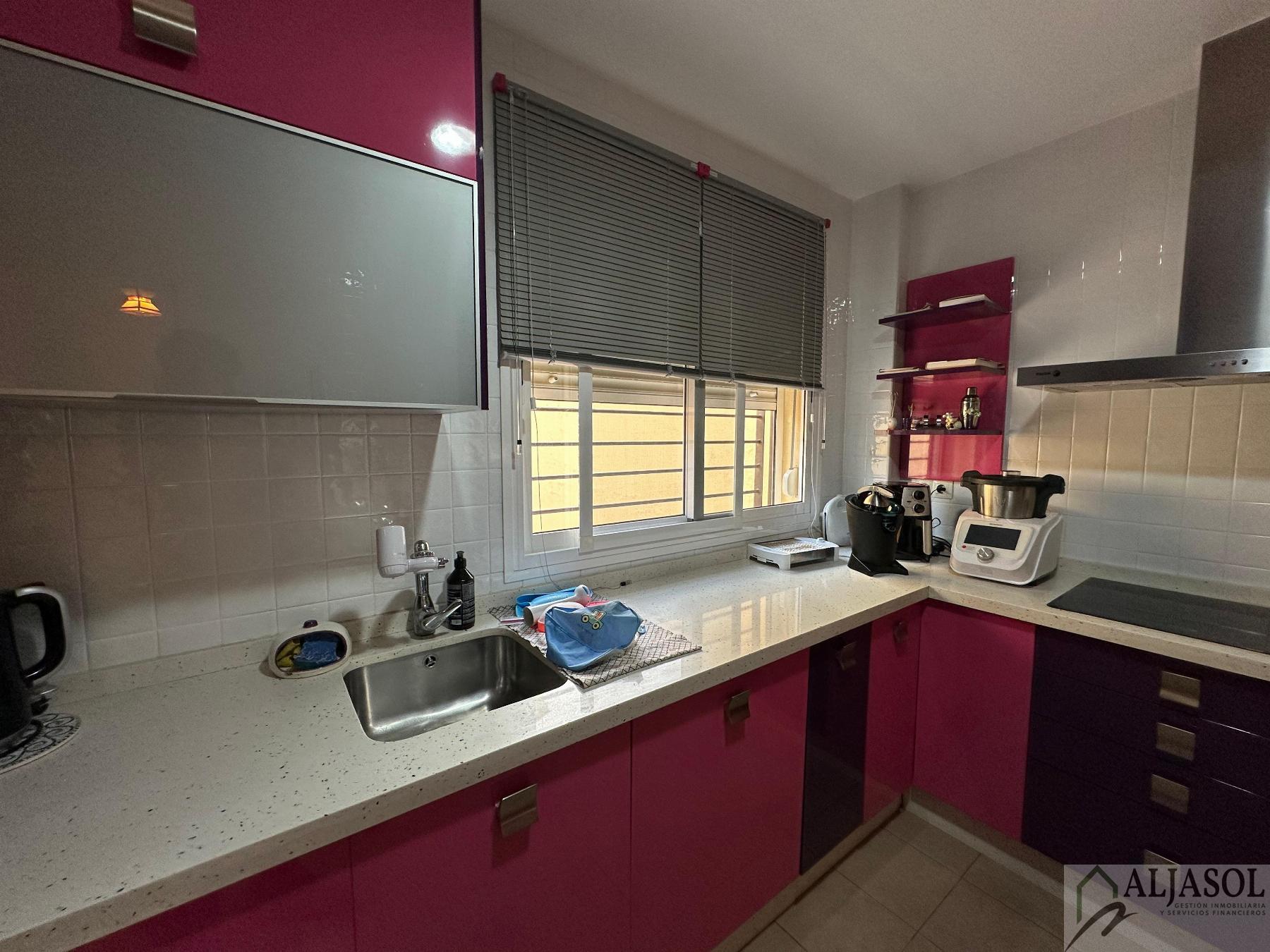 Venta de casa en Benacazón